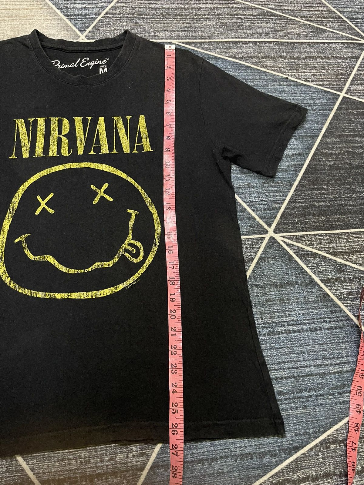 Band Tees × Nirvana NIRVANA SMILE 2017 TSHIRT Size US M / EU 48-50 / 2 - 12 Thumbnail
