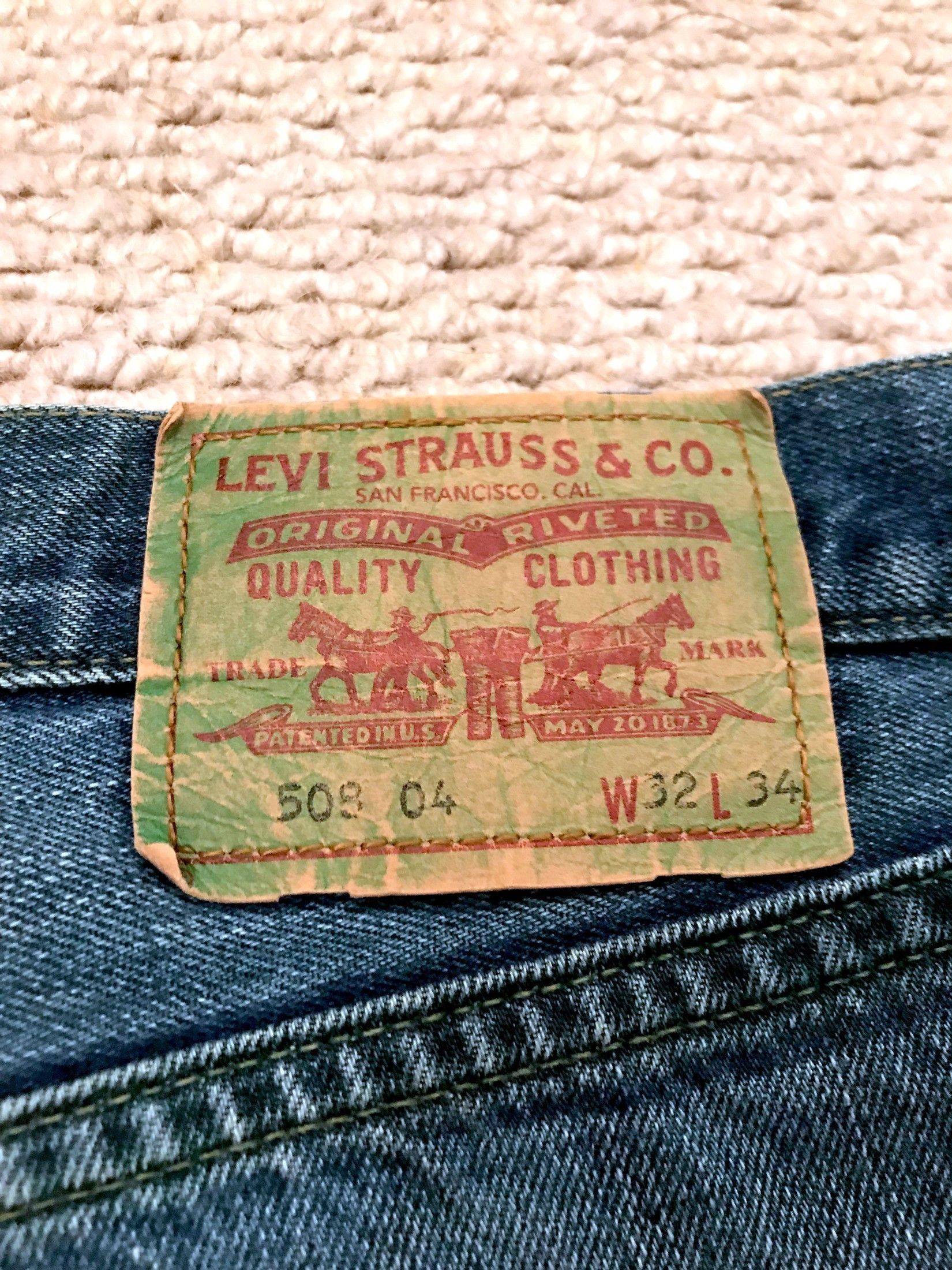 Levi's VINTAGE INDIGO BLUE DISTRESSED DRY DENIM JEANS Size US 32 / EU 48 - 18 Thumbnail