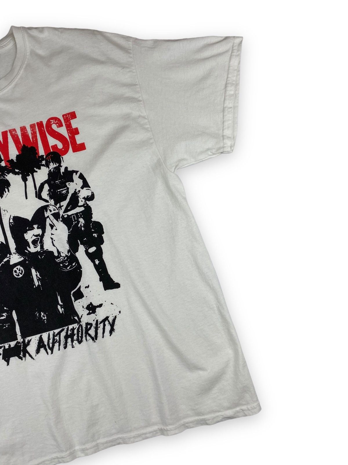 Vintage Vintage Pennywise Fuck Authority Punk Rock Faded Band Shirt Size US XL / EU 56 / 4 - 3 Thumbnail