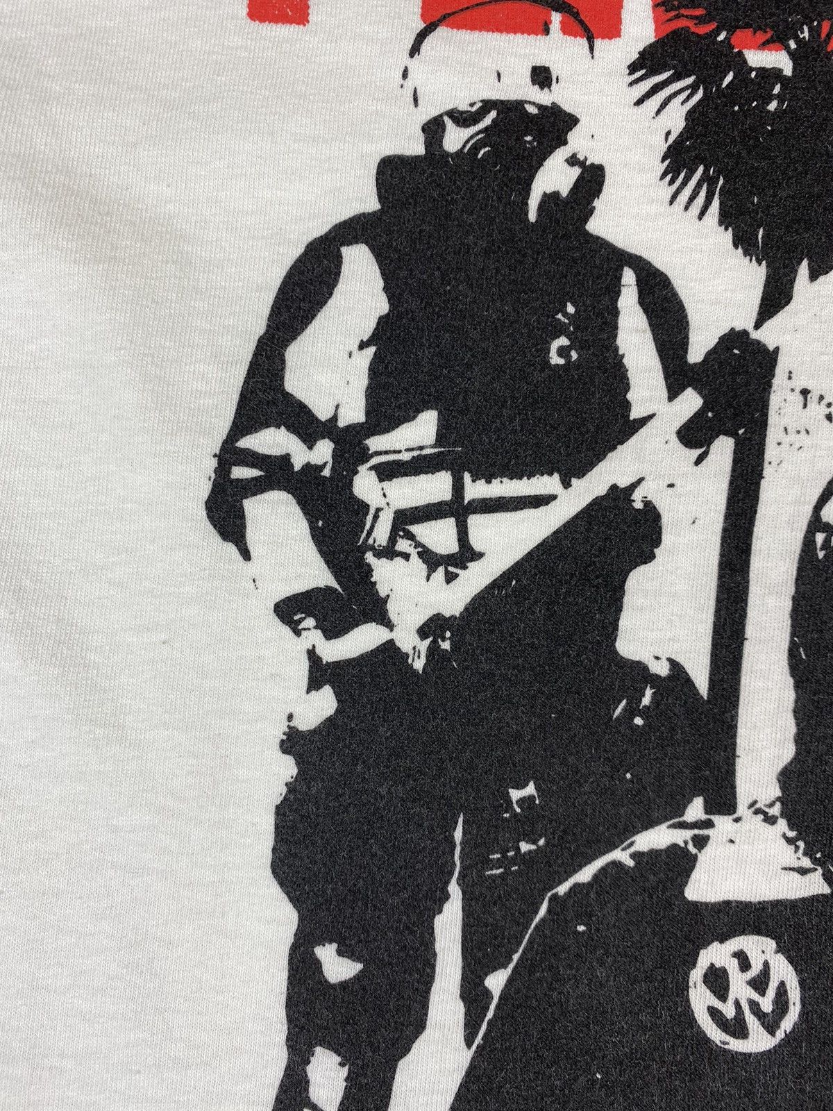 Vintage Vintage Pennywise Fuck Authority Punk Rock Faded Band Shirt Size US XL / EU 56 / 4 - 6 Thumbnail