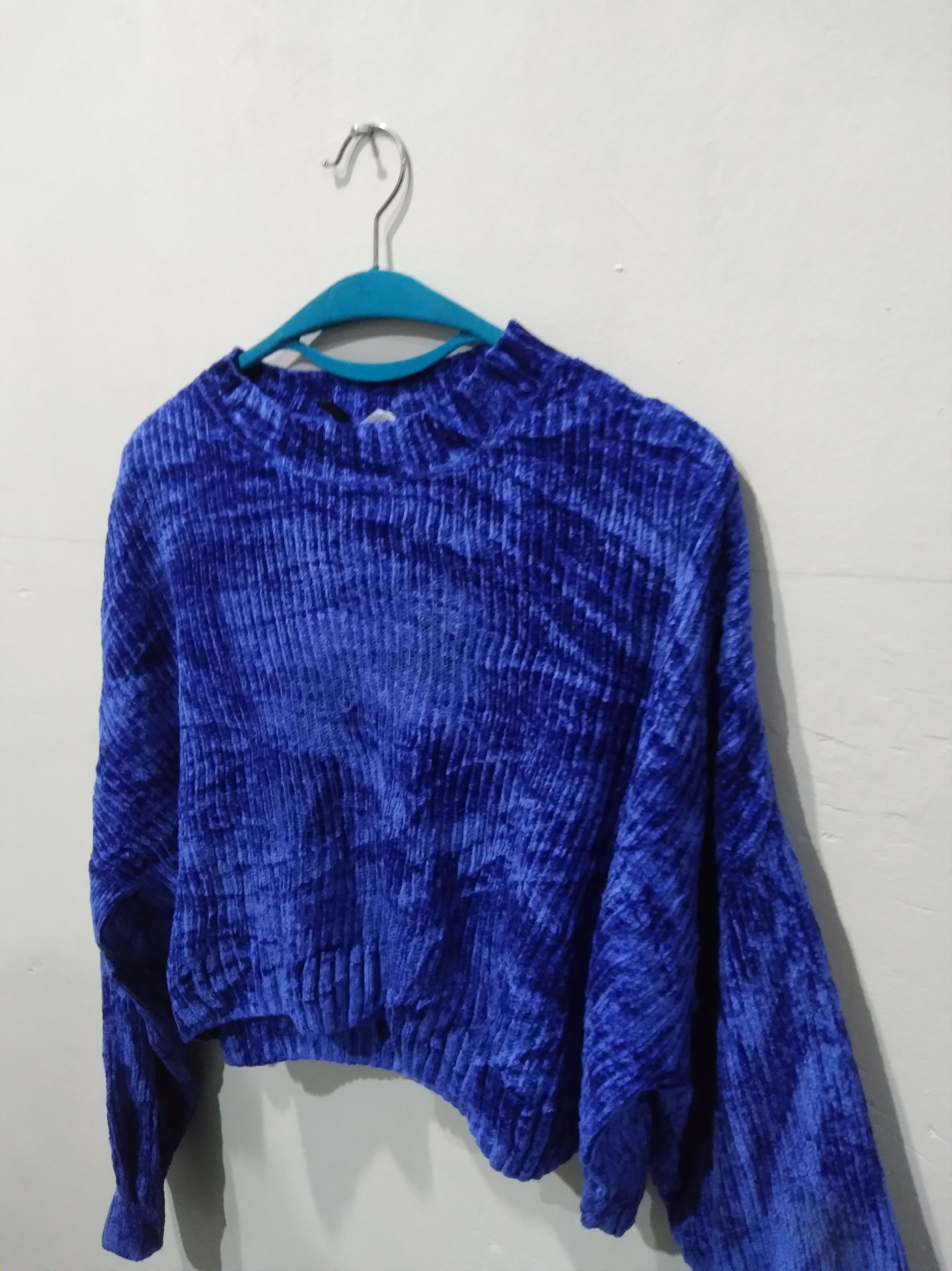 H&M DIVIDED BLUE CROP TOP KNIT Size M / US 6-8 / IT 42-44 - 5 Thumbnail