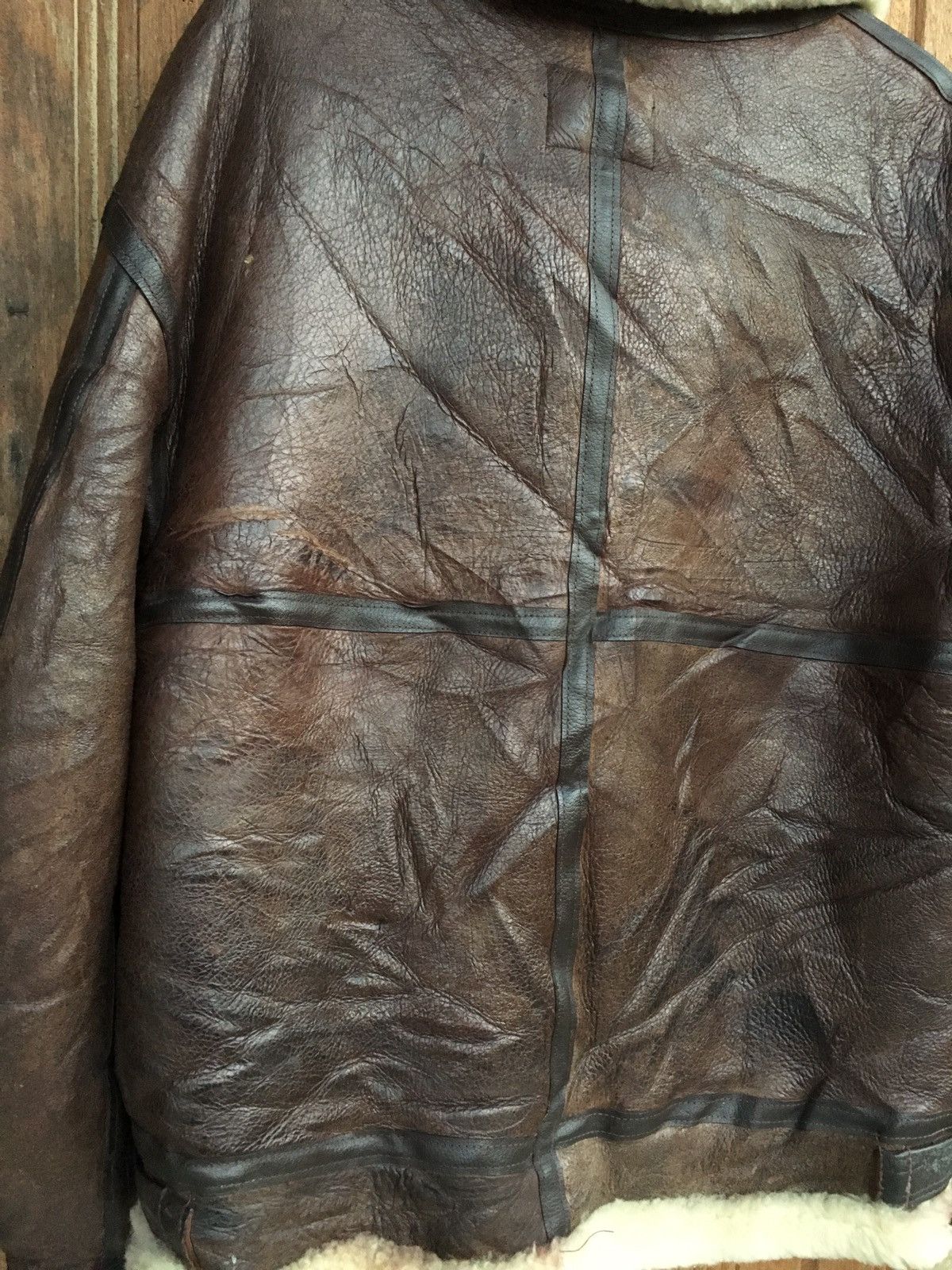 Avirex VINTAGE AVIREX B-3 LEATHER JACKET SIZE 40 SHEEPSKIN SHEARLIN Size US M / EU 48-50 / 2 - 7 Thumbnail