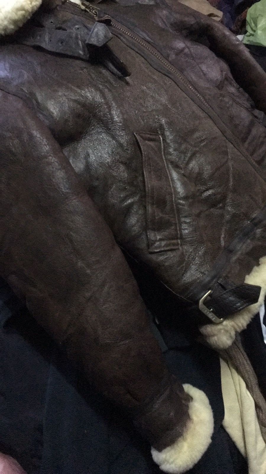 Avirex VINTAGE AVIREX B-3 LEATHER JACKET SIZE 40 SHEEPSKIN SHEARLIN Size US M / EU 48-50 / 2 - 6 Thumbnail