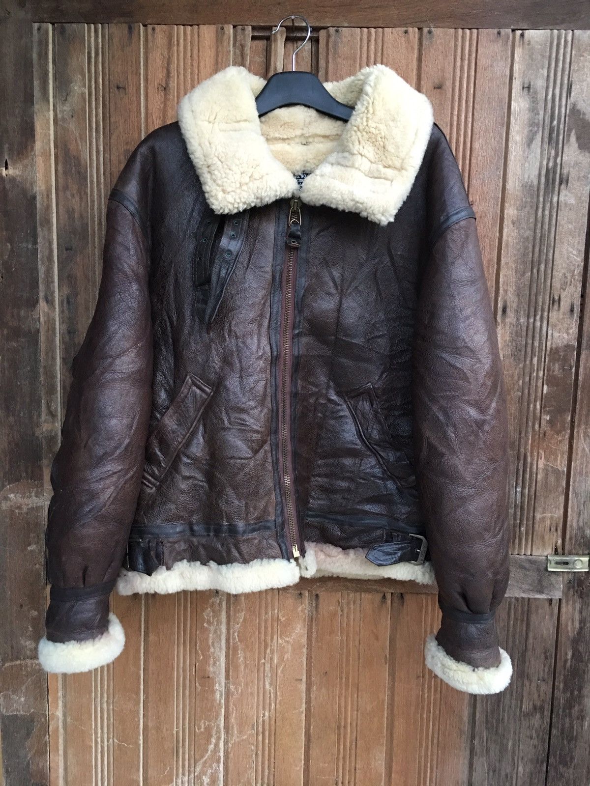 VINTAGE AVIREX B-3 LEATHER JACKET SIZE 40 SHEEPSKIN SHEARLIN