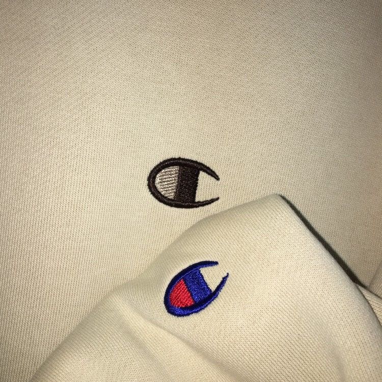 Champion × Sports Specialties CHAMPION Small Logo Beige Hoodie Size US XL / EU 56 / 4 - 8 Thumbnail