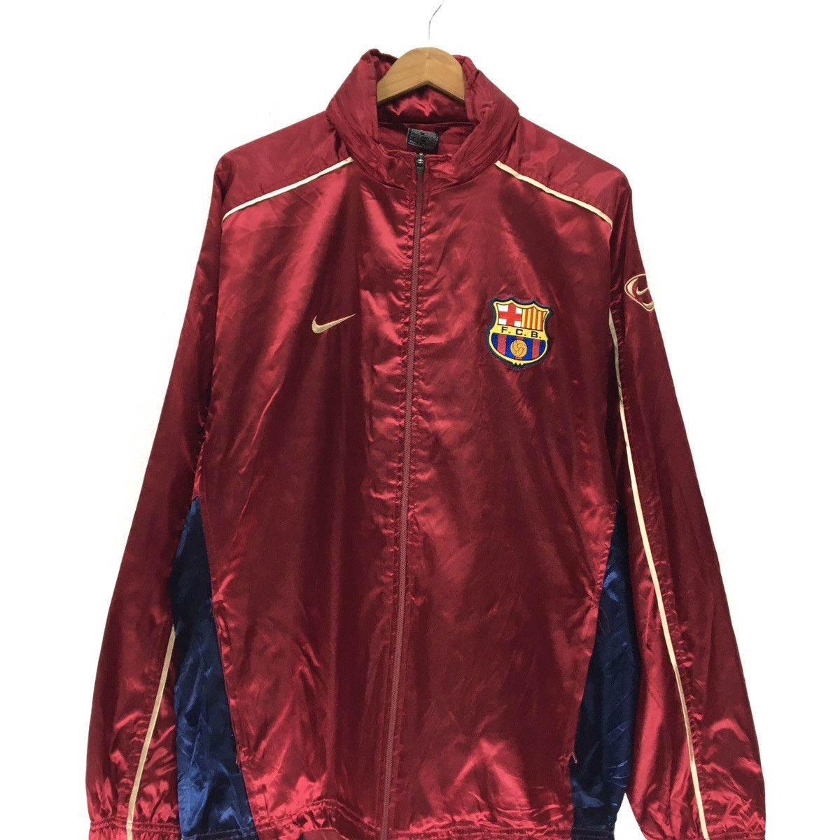 Nike × Sports Specialties Nike X Barcelona FC Zipped Up Jacket Size US XL / EU 56 / 4 - 3 Thumbnail