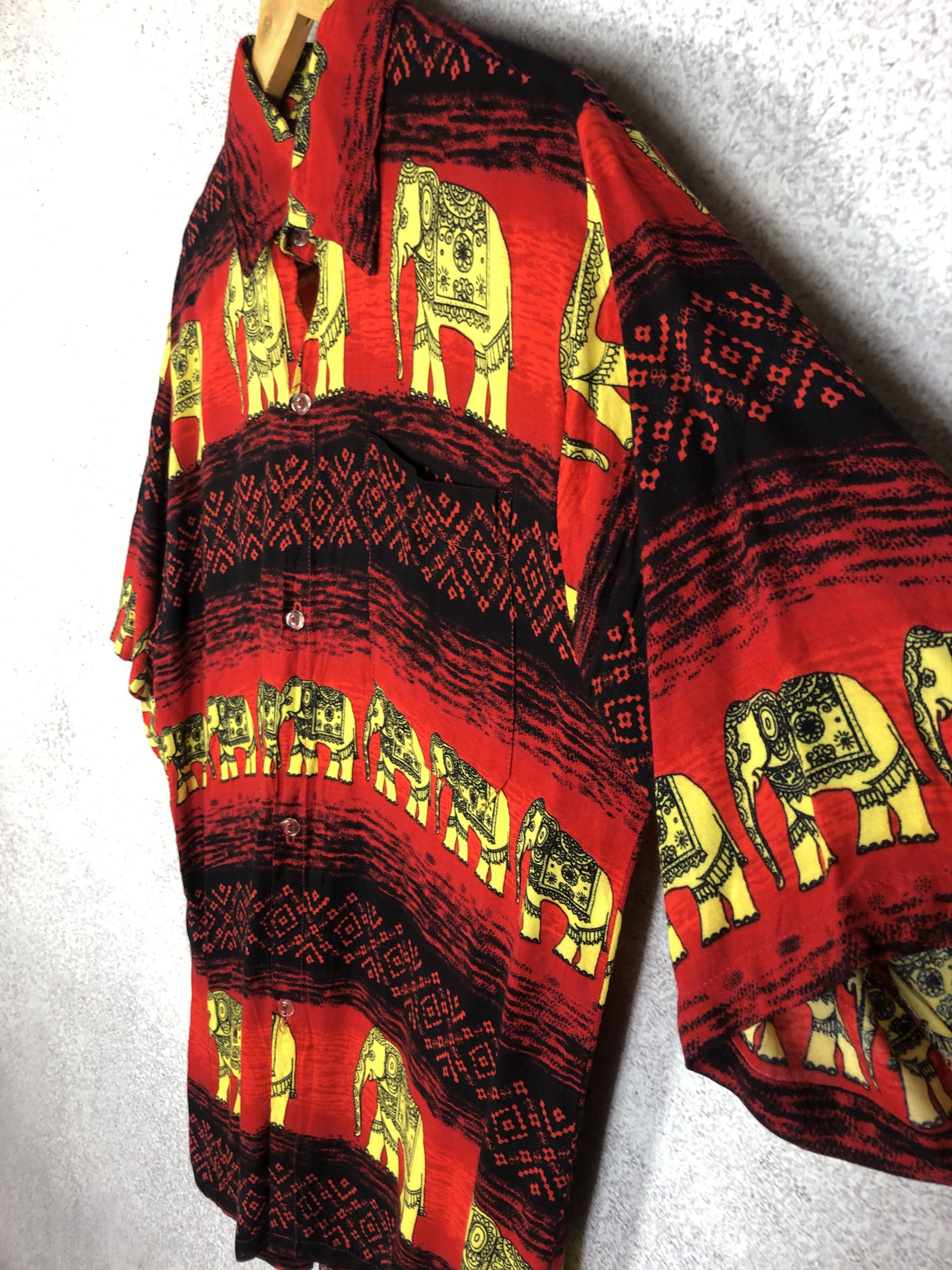 Other Vintage Indian Button Up Shirt Crazy Hawaiian Overprint Size US XL / EU 56 / 4 - 3 Thumbnail