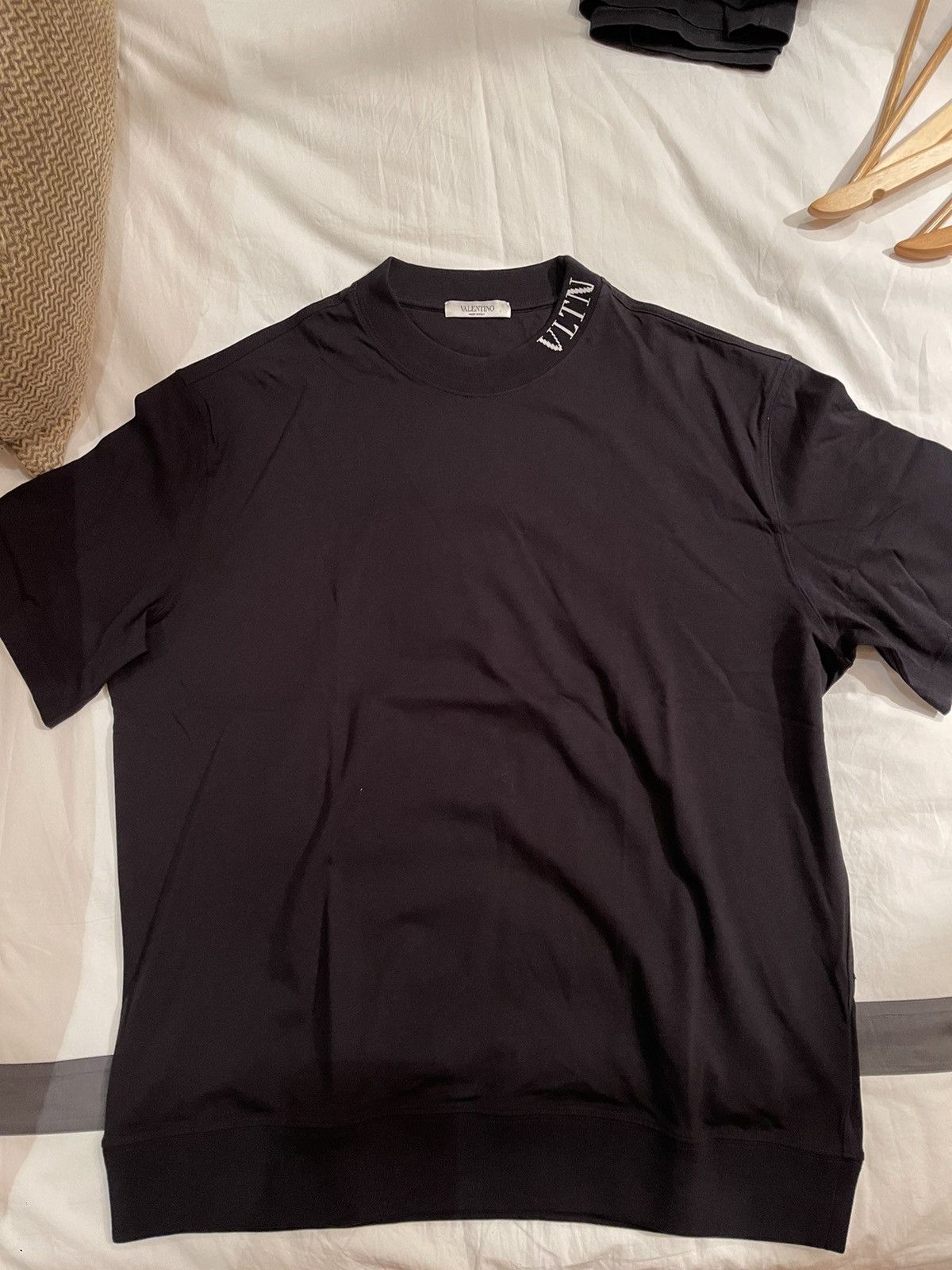 Valentino Valentino ‘VLTN’ Intarsia collar logo black T-shirt Size US L / EU 52-54 / 3 - 1 Thumbnail