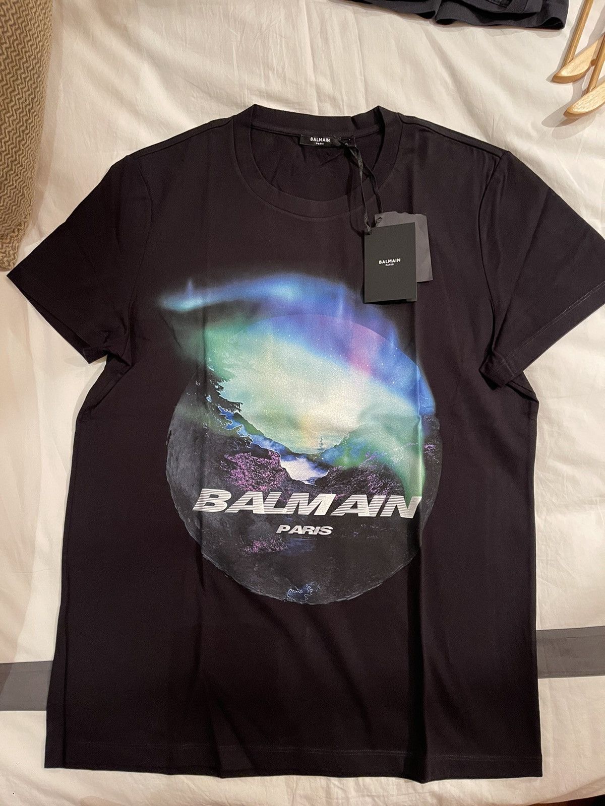Balmain Balmain ‘Northern Lights’ black graphic T-shirt Size US XL / EU 56 / 4 - 1 Thumbnail