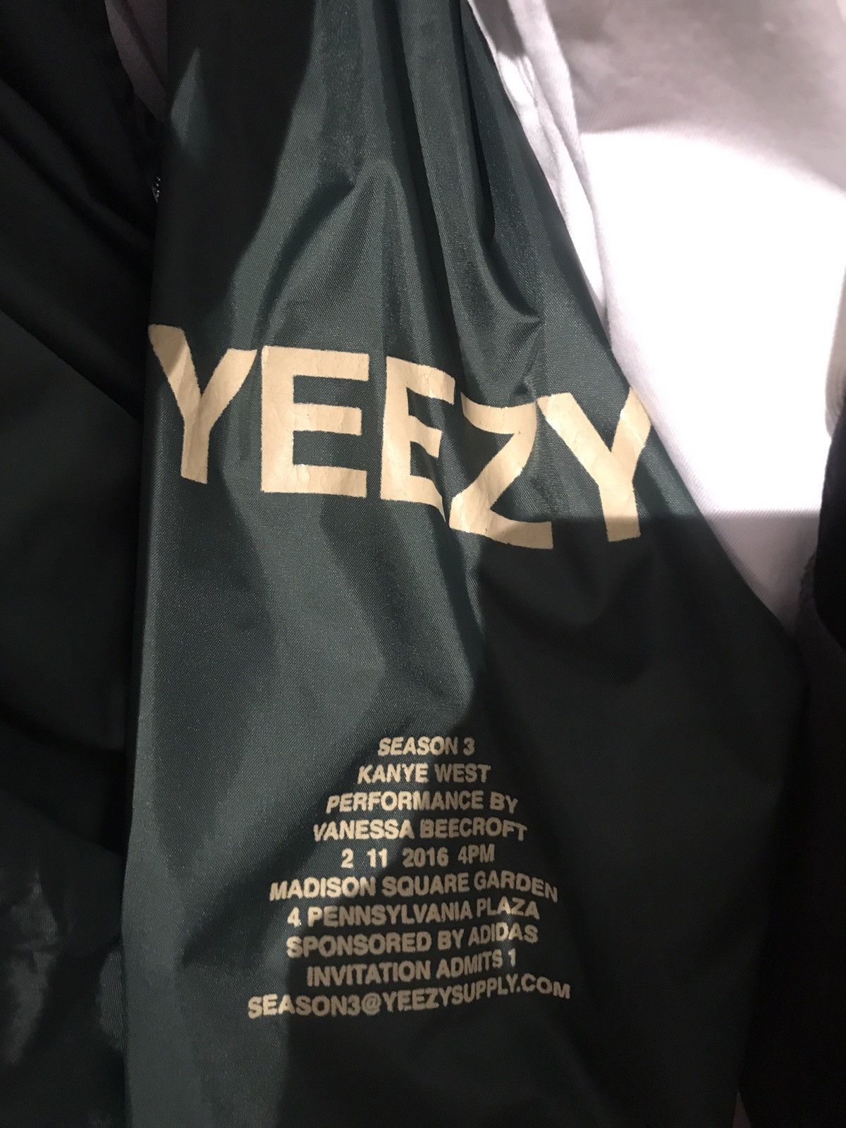 Exclusive yeezy invitation 3 online