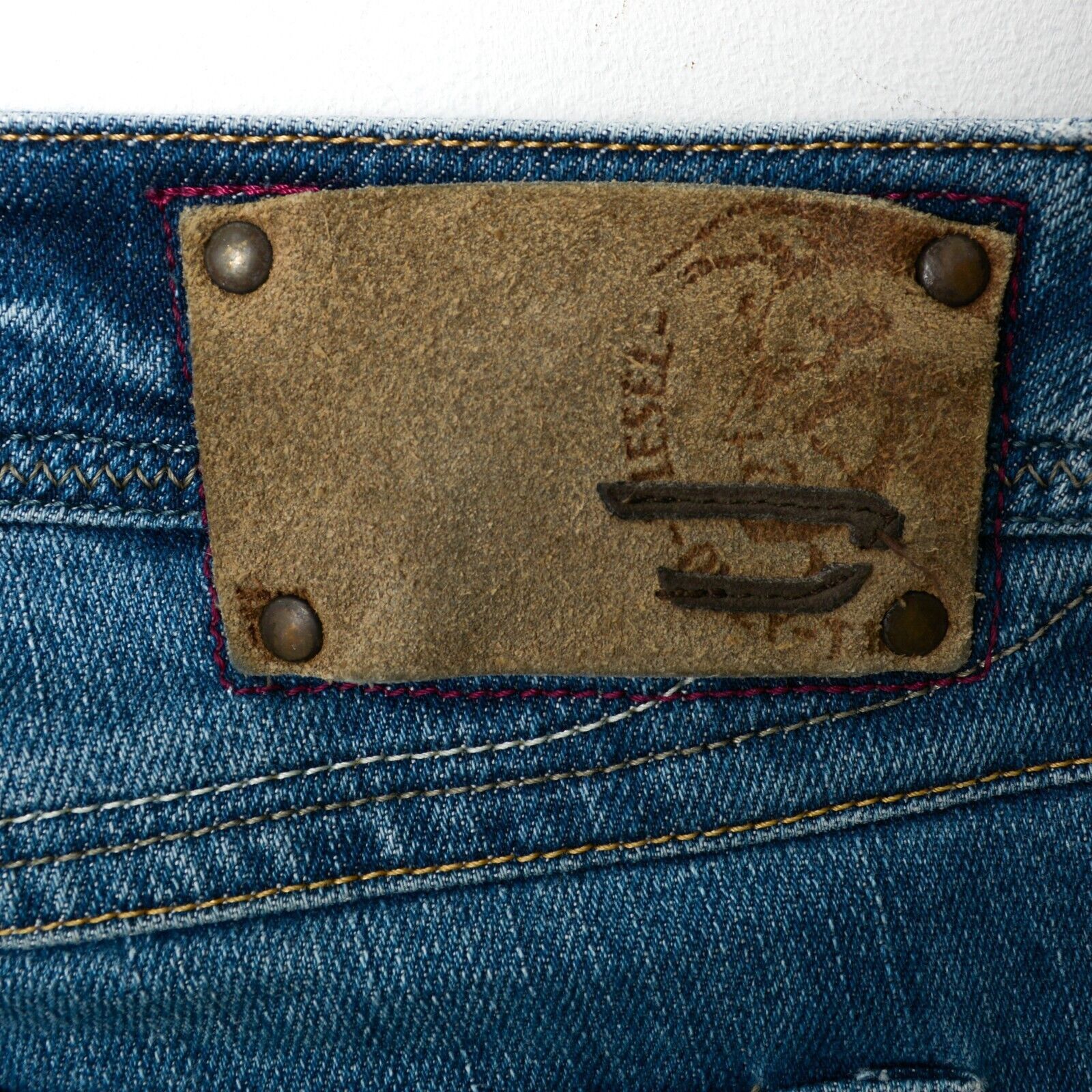 Diesel LOWKY Stretch W28 L34 Jeans Straight Low Rise Trousers Pants Size 28" / US 6 / IT 42 - 6 Thumbnail