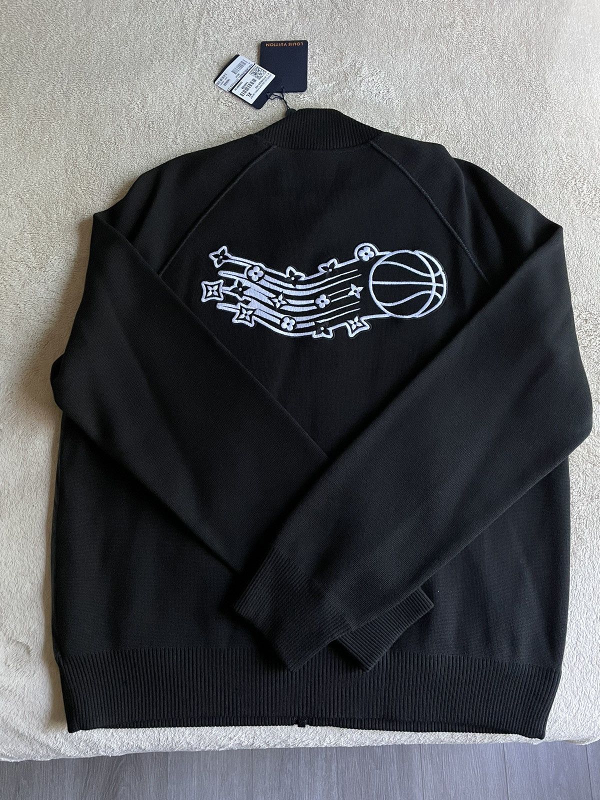 Louis Vuitton × NBA Louis Vuitton x NBA Leather Hybrid Jacket Size US XL / EU 56 / 4 - 1 Thumbnail