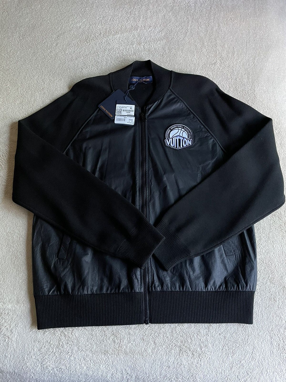 Louis Vuitton × NBA Louis Vuitton x NBA Leather Hybrid Jacket Size US XL / EU 56 / 4 - 2 Thumbnail