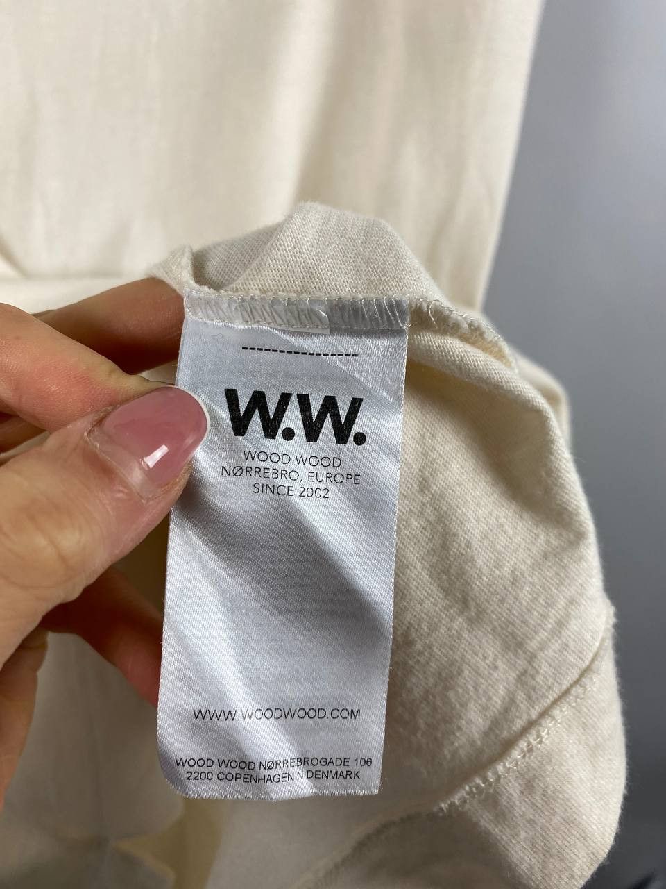 Wood Wood Wood Wood W.W long sleeve beige size L Size US L / EU 52-54 / 3 - 4 Thumbnail