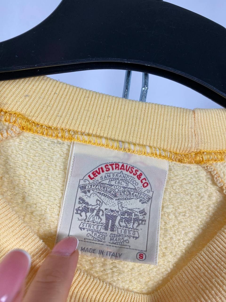 Levi's Levi’s vintage sweatshirt yellow 90’s size S Size US S / EU 44-46 / 1 - 4 Thumbnail