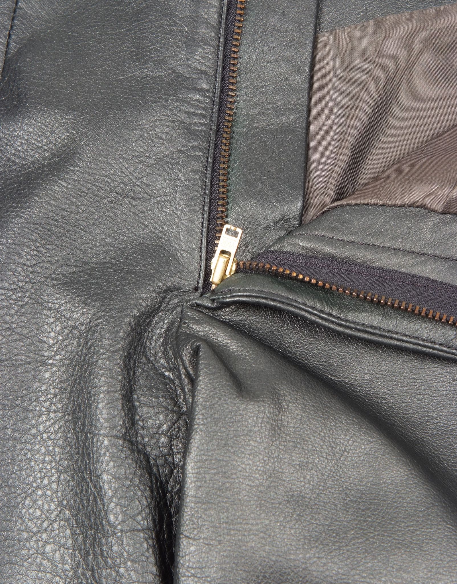 Diesel × Diesel Black Gold × Vintage Vintage Diesel Style Lab Leather Low Rise Black Pants Size 27" / US 4 / IT 40 - 7 Thumbnail