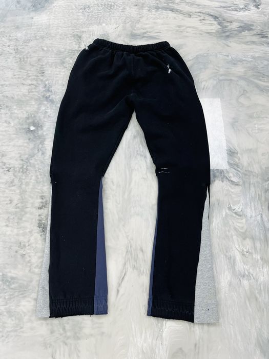 Gallery Dept. Gallery Dept flare sweatpants - black | Grailed