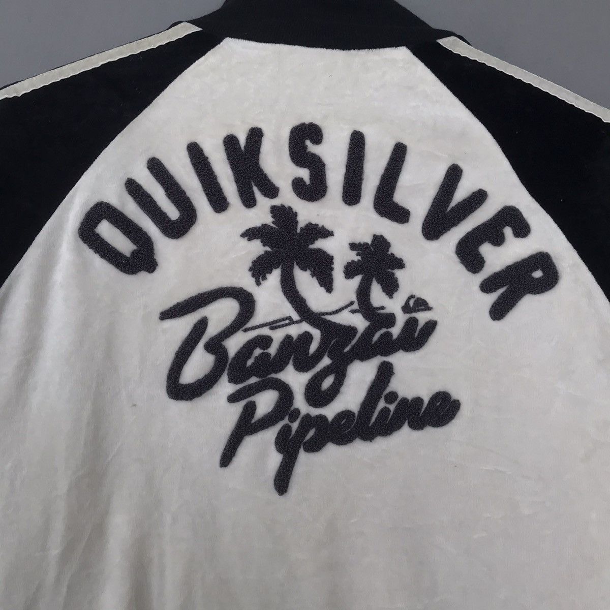 Quicksilver Vintage Sweater Quiksilver full zipper big logo Size US M / EU 48-50 / 2 - 8 Thumbnail