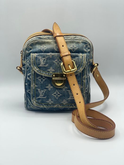 Louis Vuitton Louis Vuitton Denim Camera Cross Body Shoulder Bag Lv Size ONE SIZE - 1 Preview