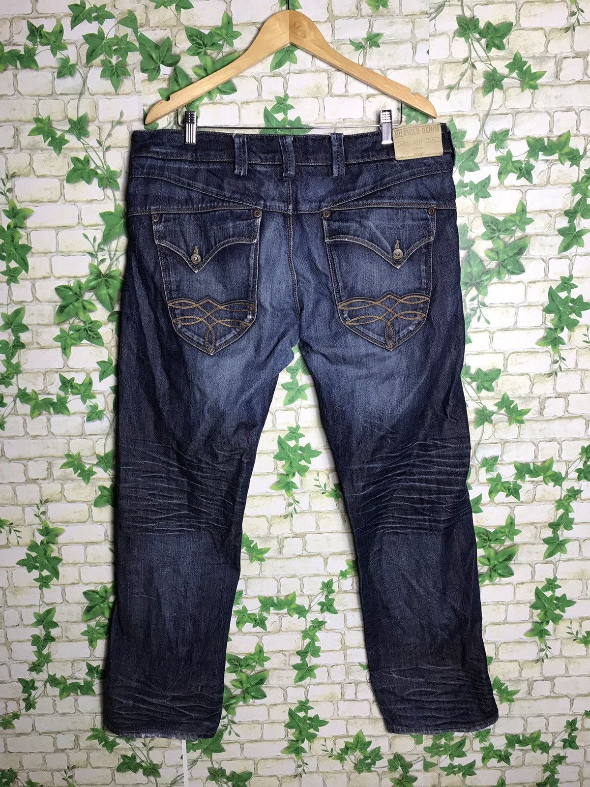 Tommy Hilfiger DISTRESS DENIM BY TOMMY HILFIGER Size US 38 / EU 54 - 2 Thumbnail