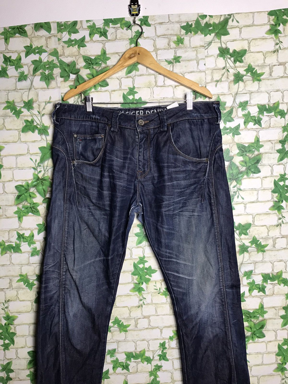 Tommy Hilfiger DISTRESS DENIM BY TOMMY HILFIGER Size US 38 / EU 54 - 4 Thumbnail