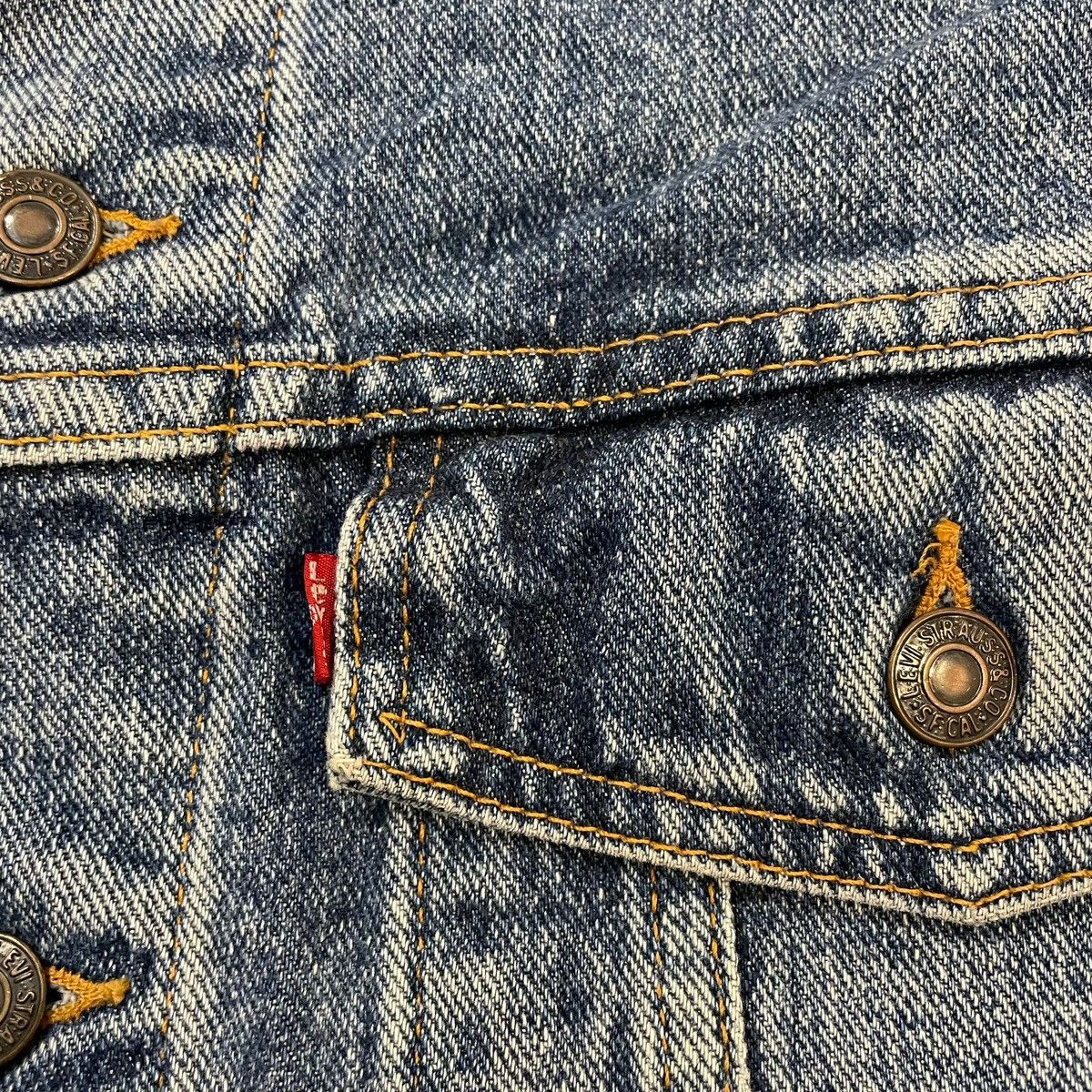 Levi’s denim jacket jeans vintage 90s