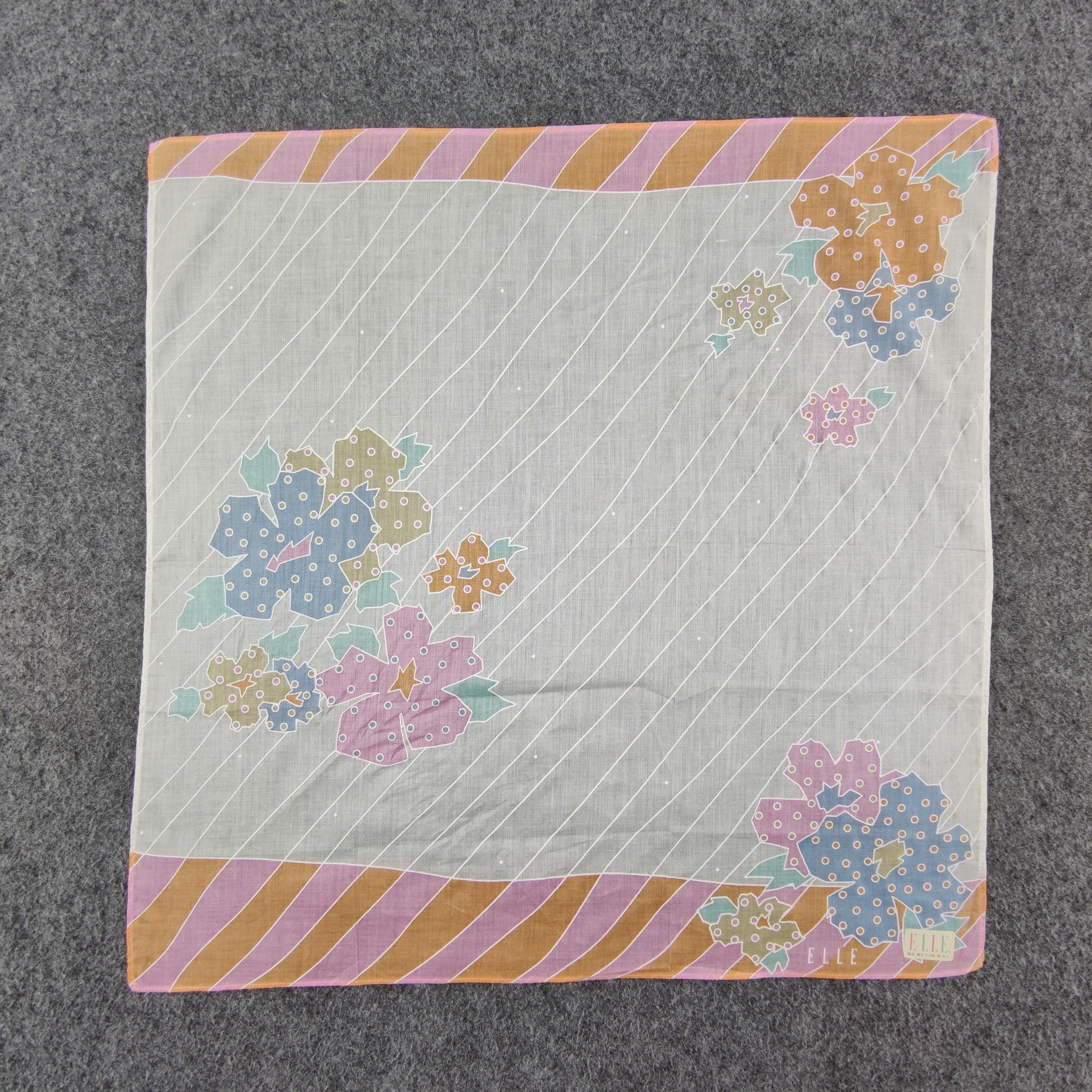 Vintage Elle Handkerchief/Neckerchief/Bandana Size ONE SIZE - 2 Thumbnail