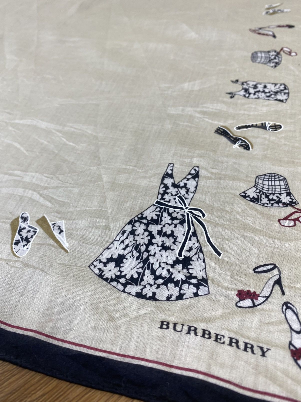 Burberry Vintage Burberry Handkerchief / Bandana / Neckerchief Size ONE SIZE - 3 Thumbnail