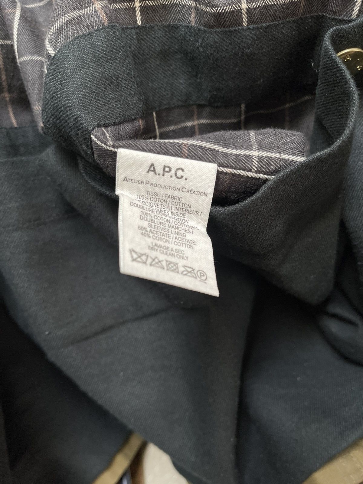 A.P.C. A.P.C. Rue Madam Paris corduroy collar waxed jacket size M Size US M / EU 48-50 / 2 - 8 Thumbnail