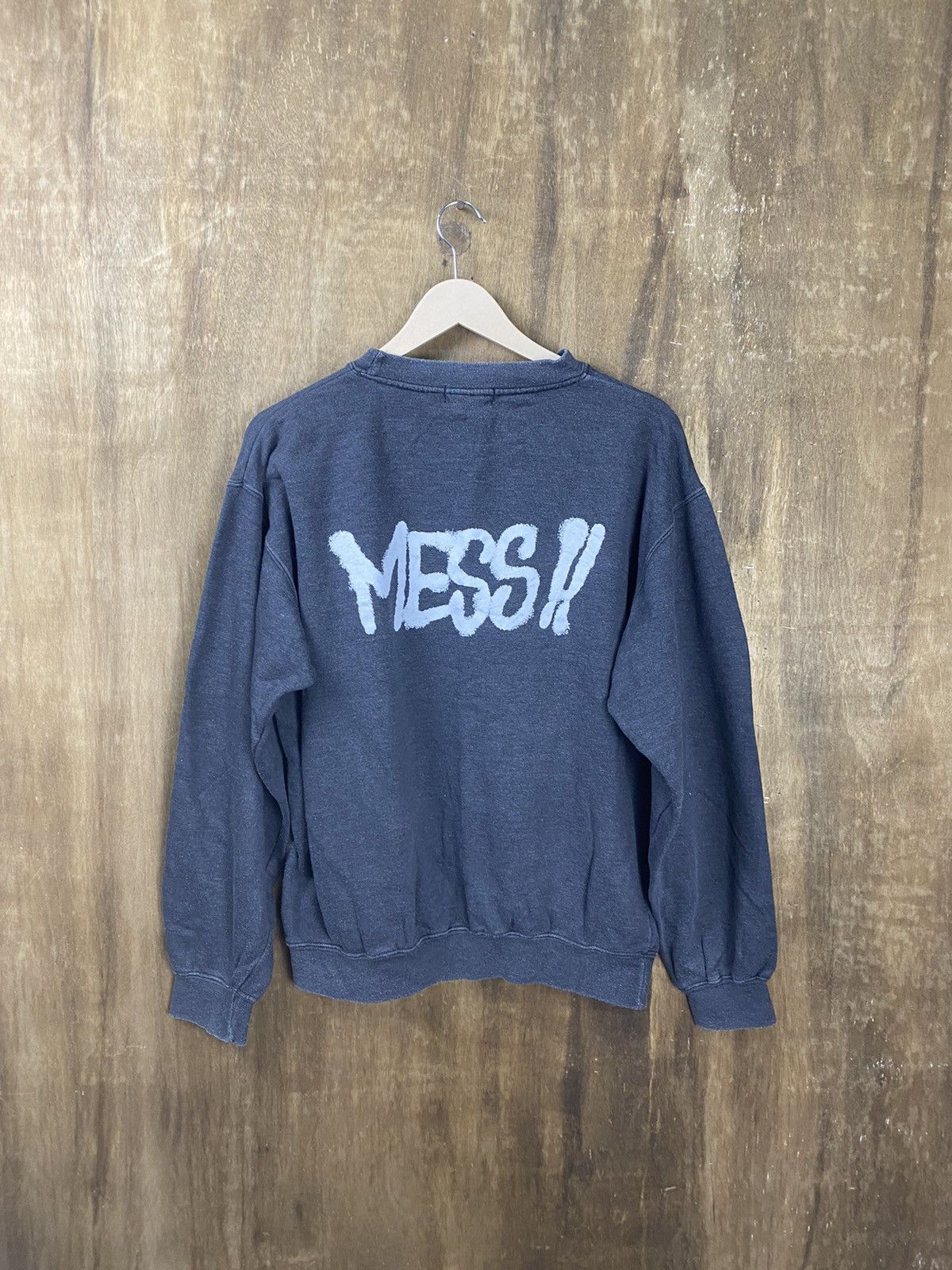 Japanese Brand H.B.B faded grafity japan vintage Sweatshirt #3675 Size US L / EU 52-54 / 3 - 10 Thumbnail