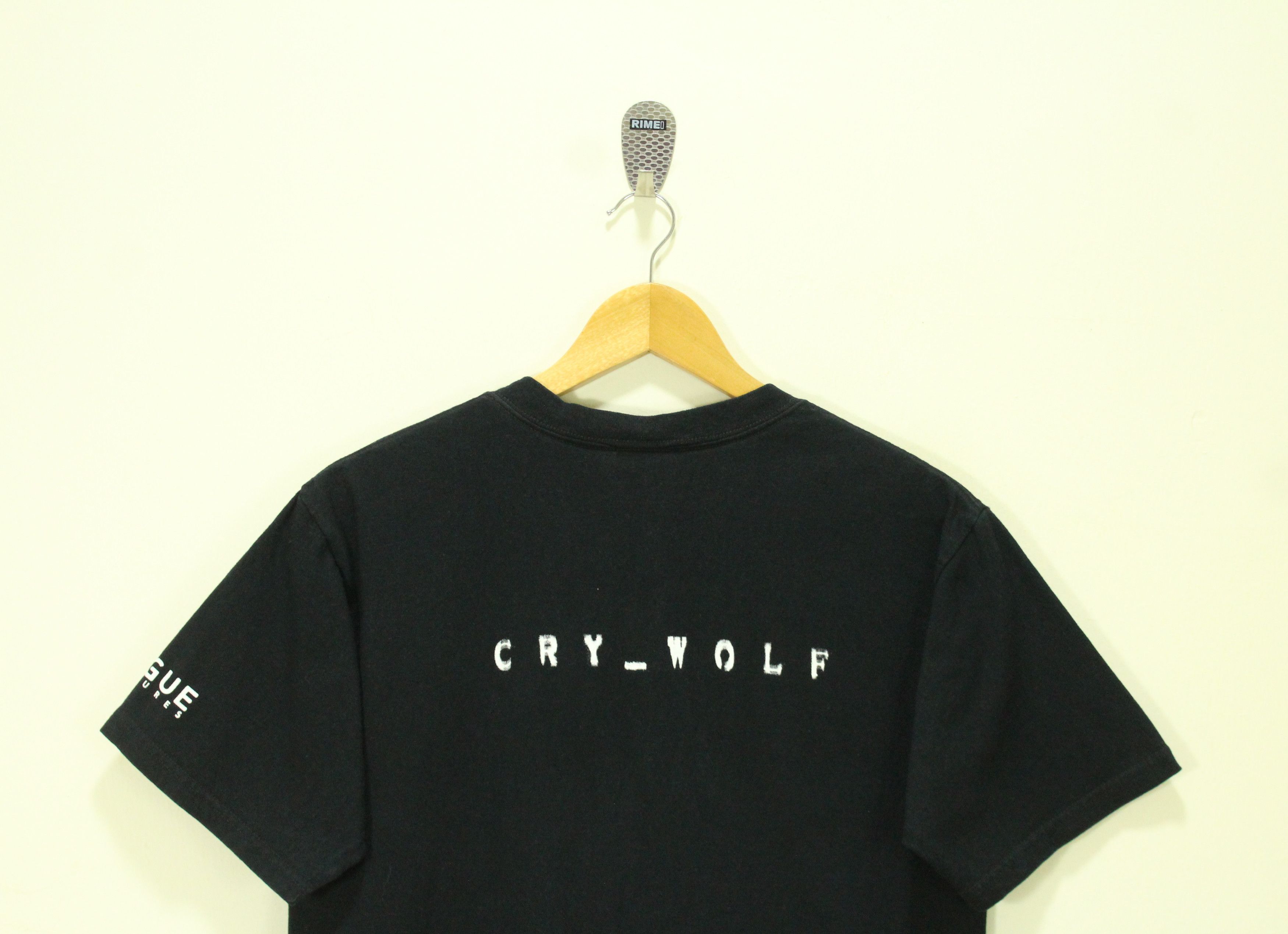 Vintage Vintage CRY WOLF T Shirt Movie Rogue Pictures Size US S / EU 44-46 / 1 - 1 Thumbnail