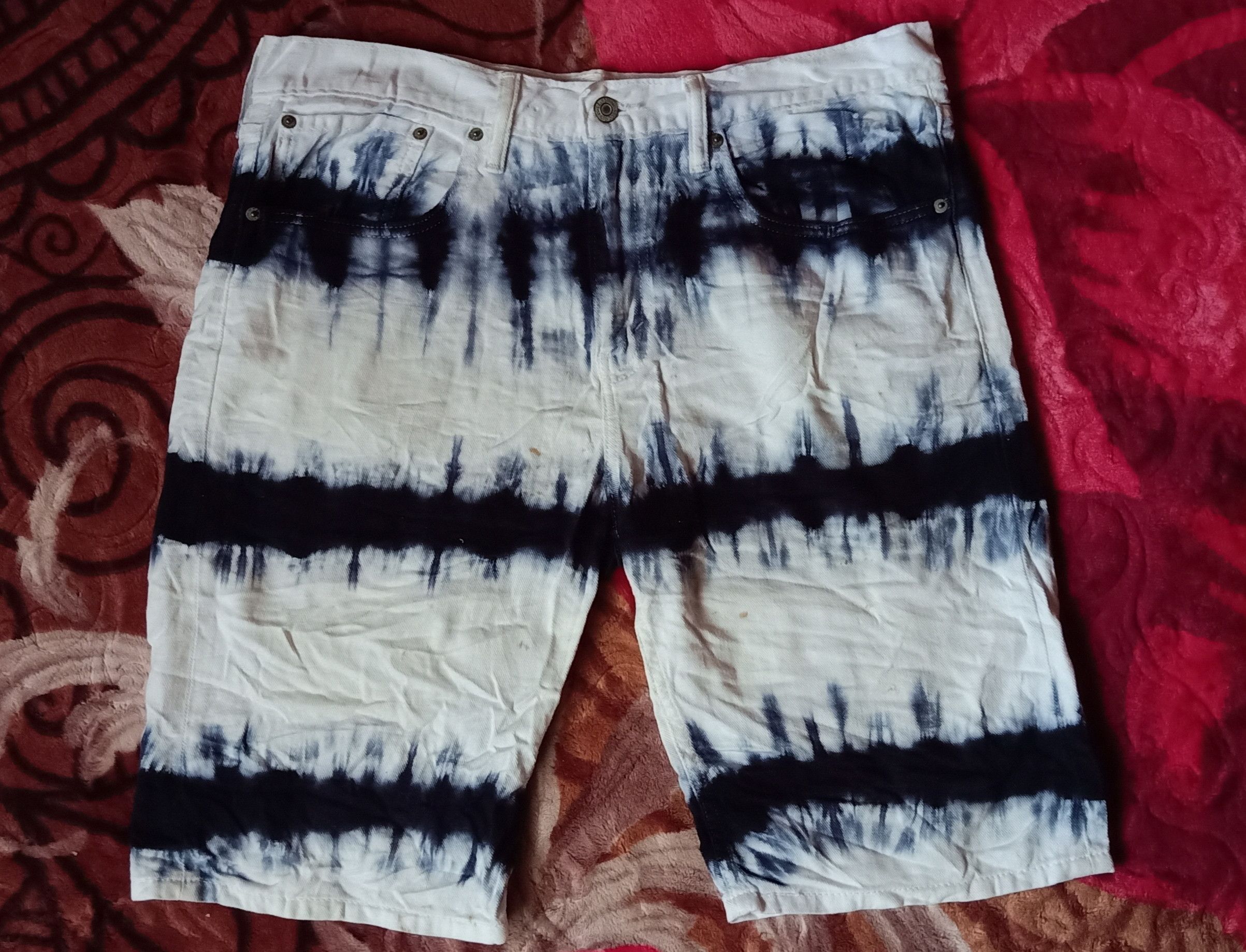 Levi's 💥Insane💥 Rare Levi's Shorts Tie Dye Size US 34 / EU 50 - 1 Thumbnail