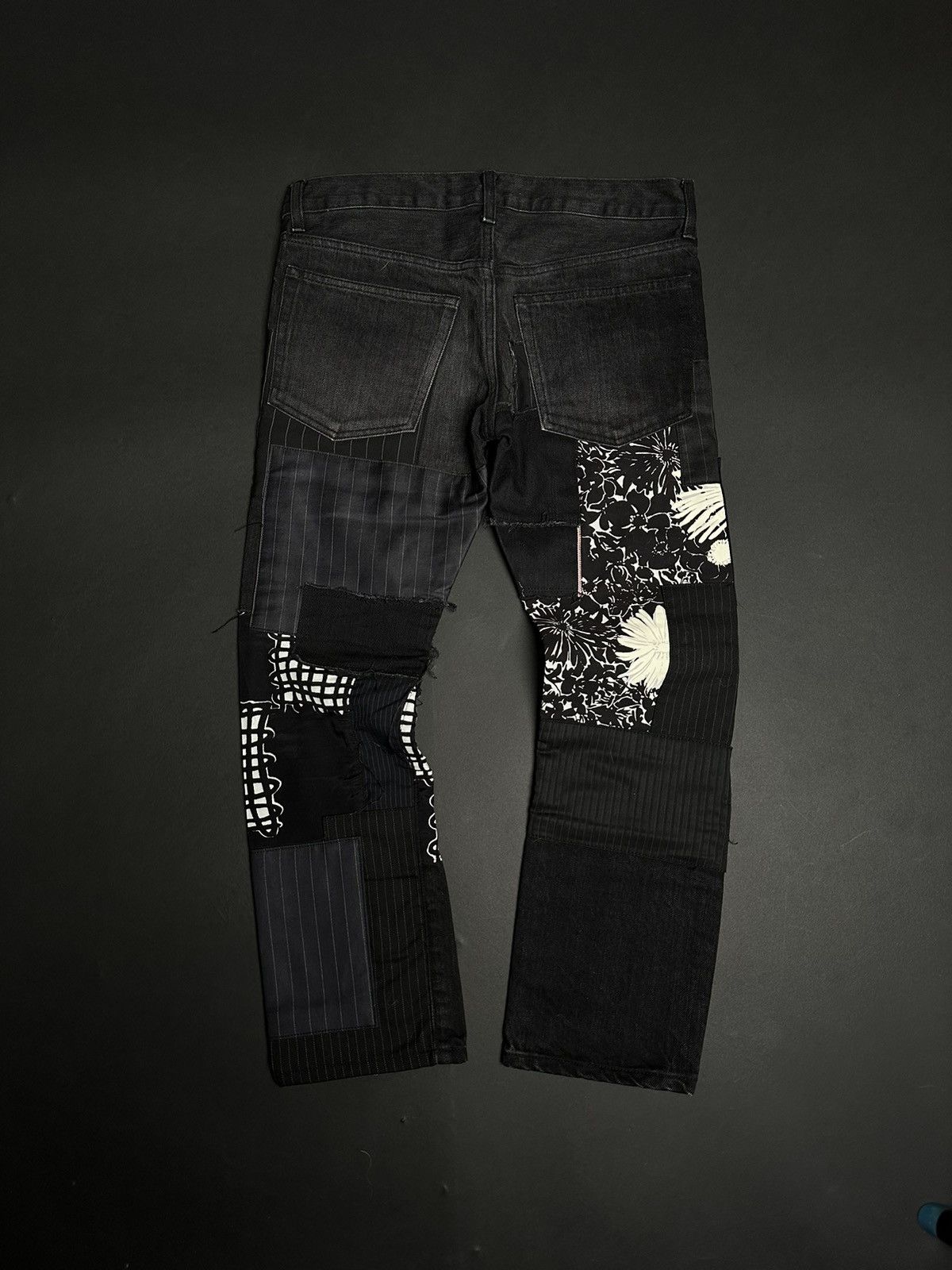 Comme des Garcons Junya Watanabe X Comme des GARCONS patchwork denim Size US 28 / EU 44 - 2 Thumbnail