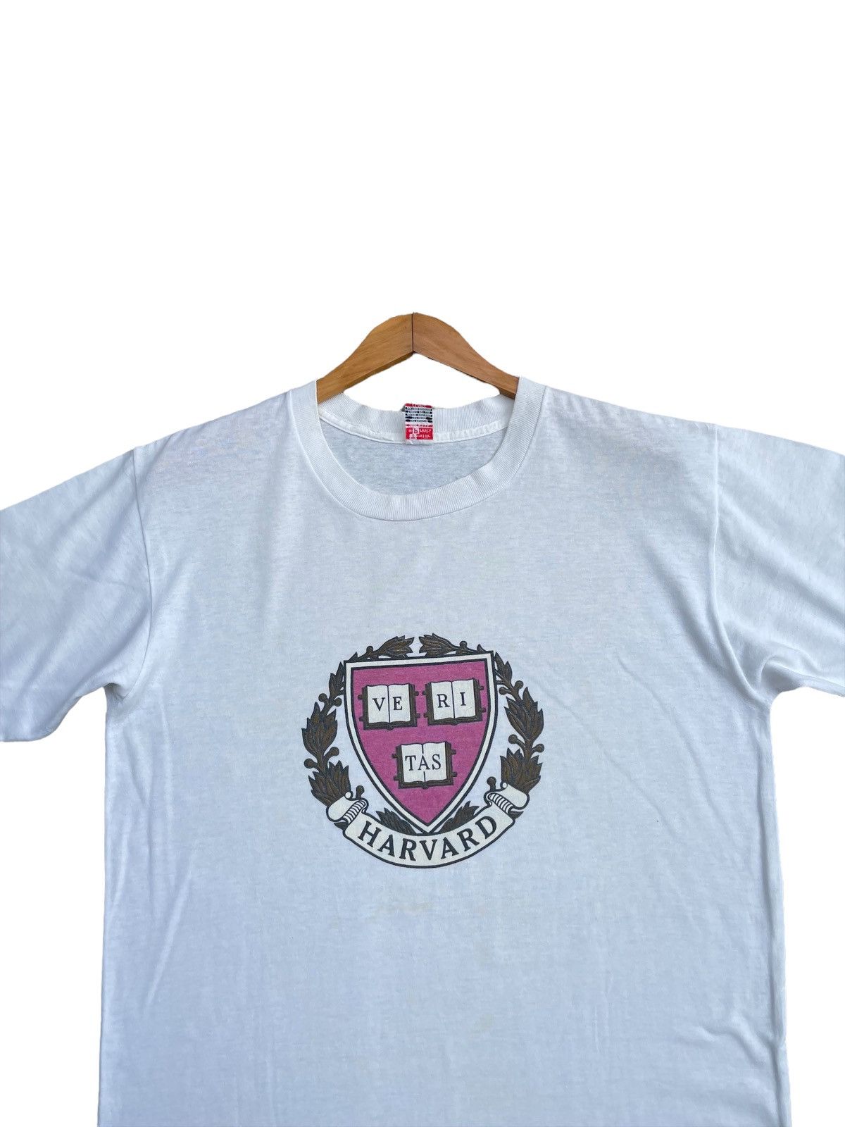 Vintage Vintage Harvard Universiry Tshirt Size US L / EU 52-54 / 3 - 5 Thumbnail