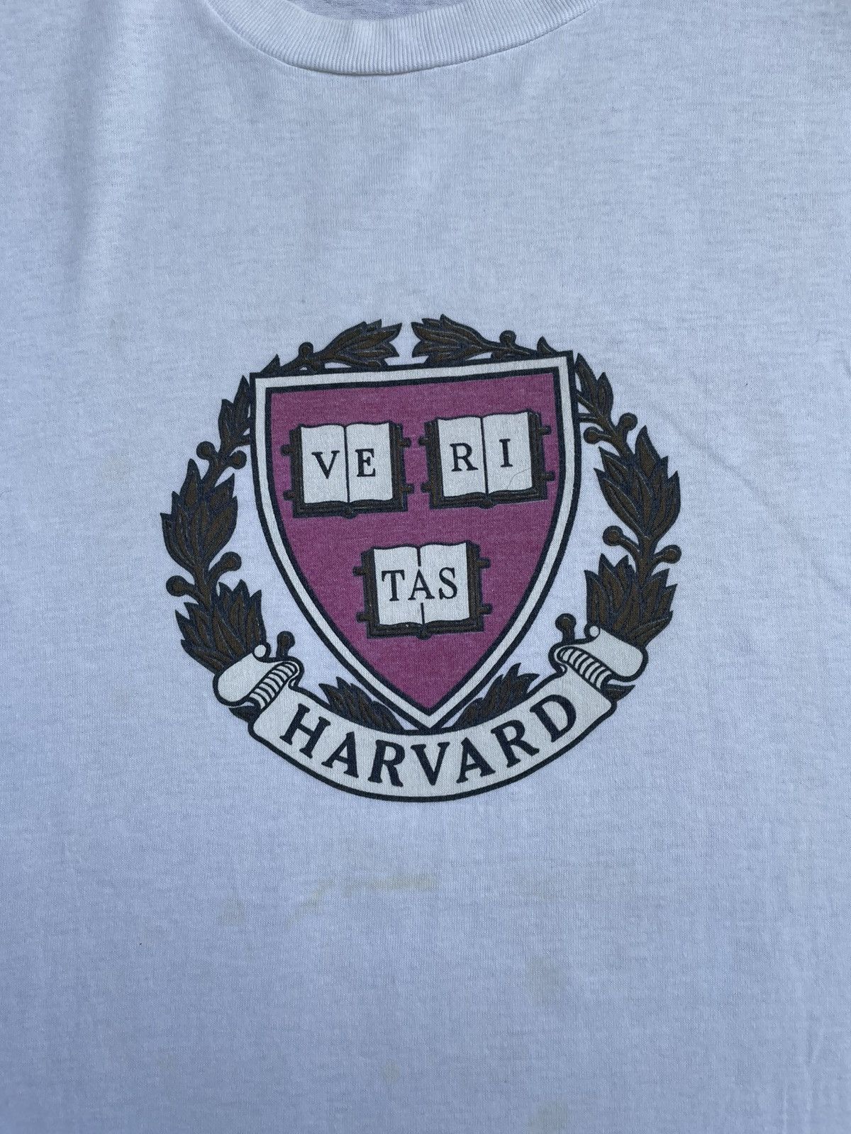 Vintage Vintage Harvard Universiry Tshirt Size US L / EU 52-54 / 3 - 11 Thumbnail