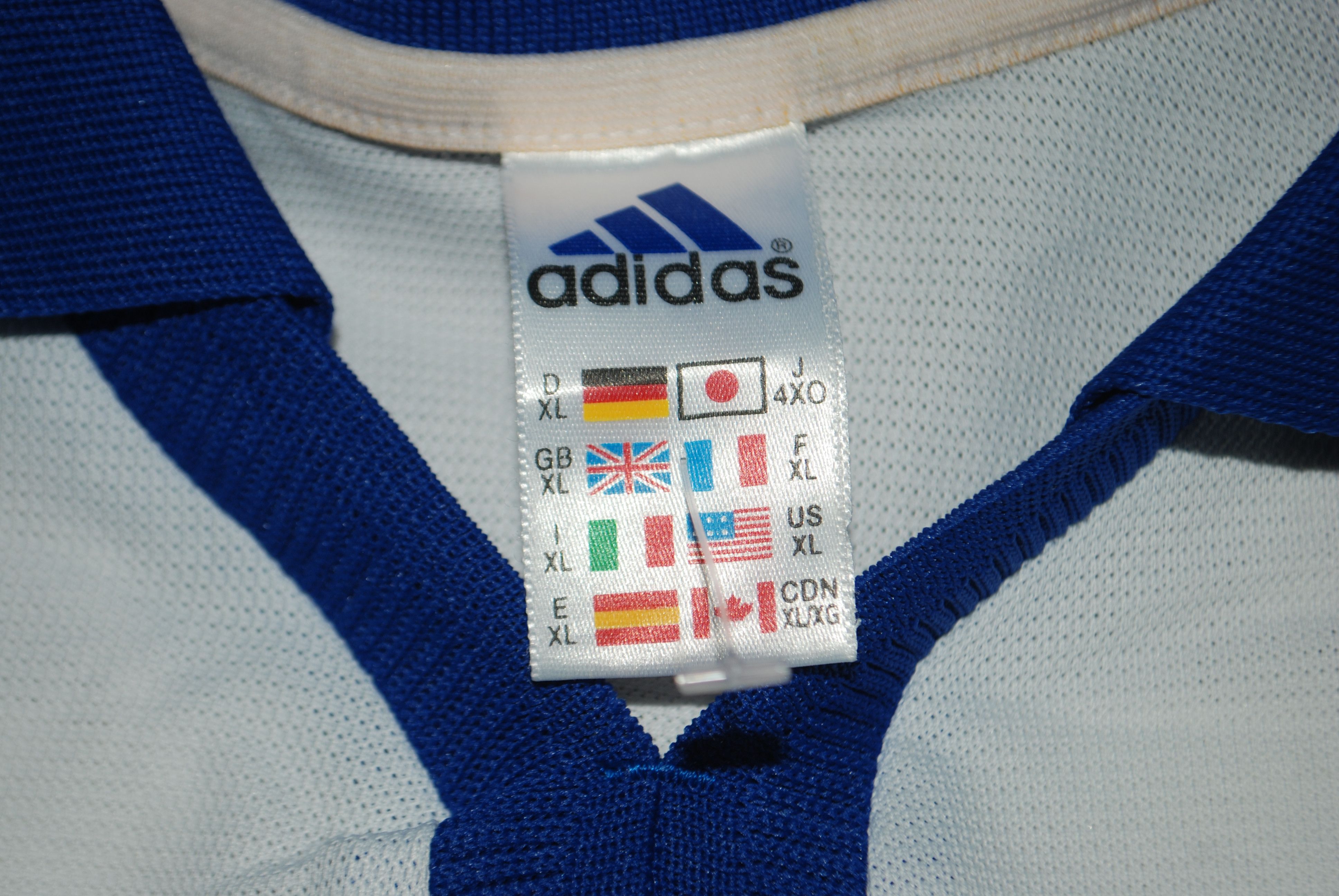 Adidas × Vintage #16 FINLAND MATCH ISSUE 2000 2002 HOME FOOTBALL SHIRT Size US XL / EU 56 / 4 - 6 Thumbnail