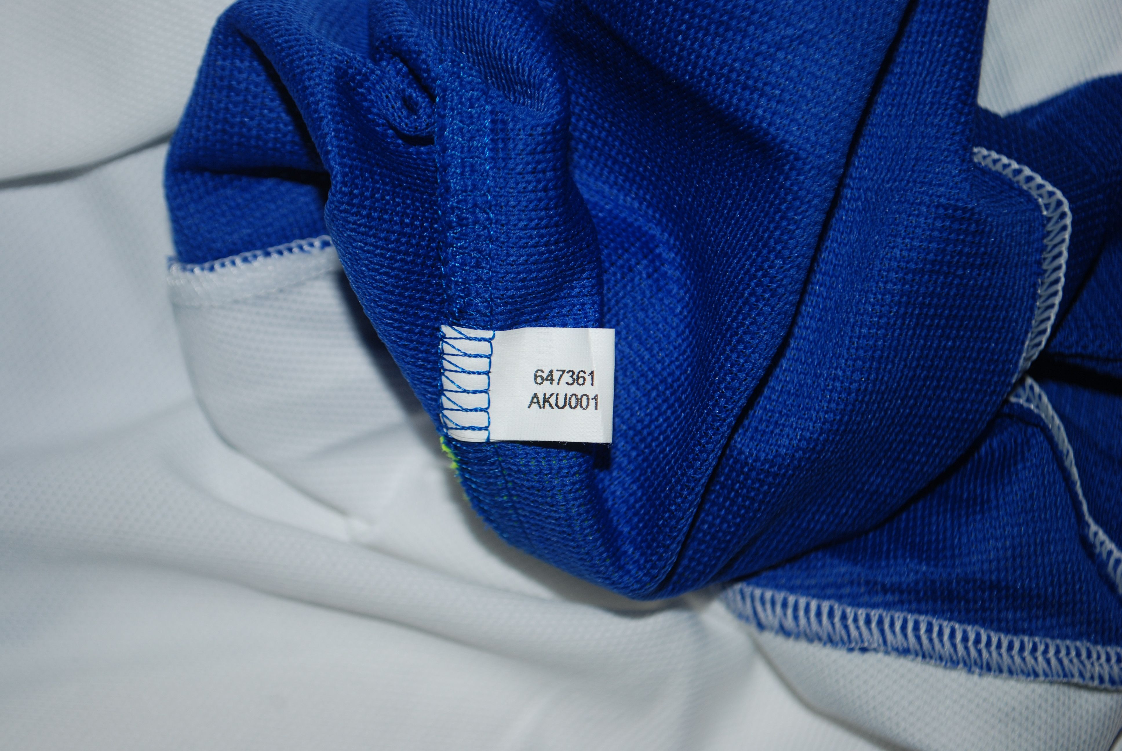 Adidas × Vintage #16 FINLAND MATCH ISSUE 2000 2002 HOME FOOTBALL SHIRT Size US XL / EU 56 / 4 - 8 Thumbnail