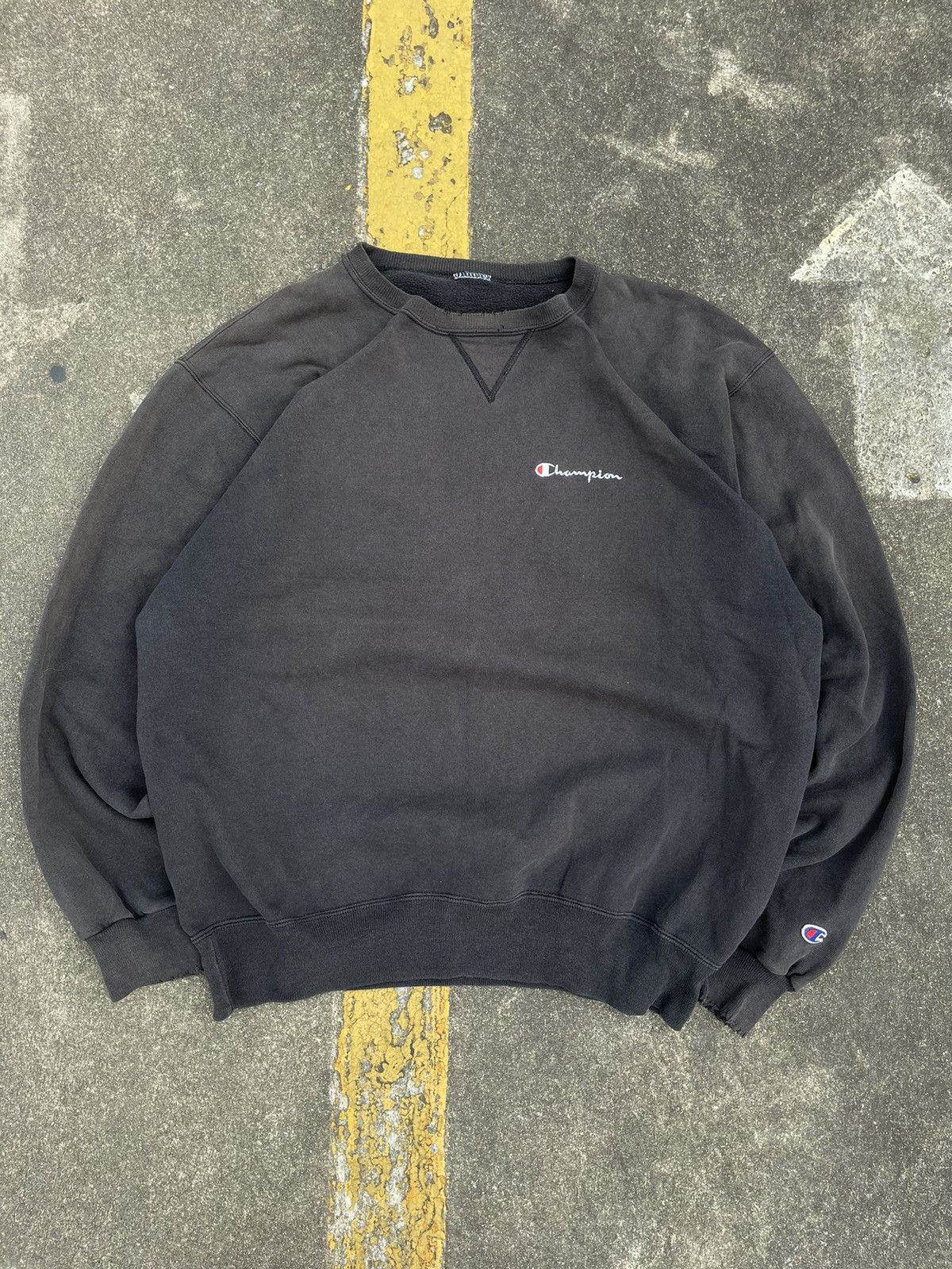 Vintage90s Champion Sweatershirt Faded