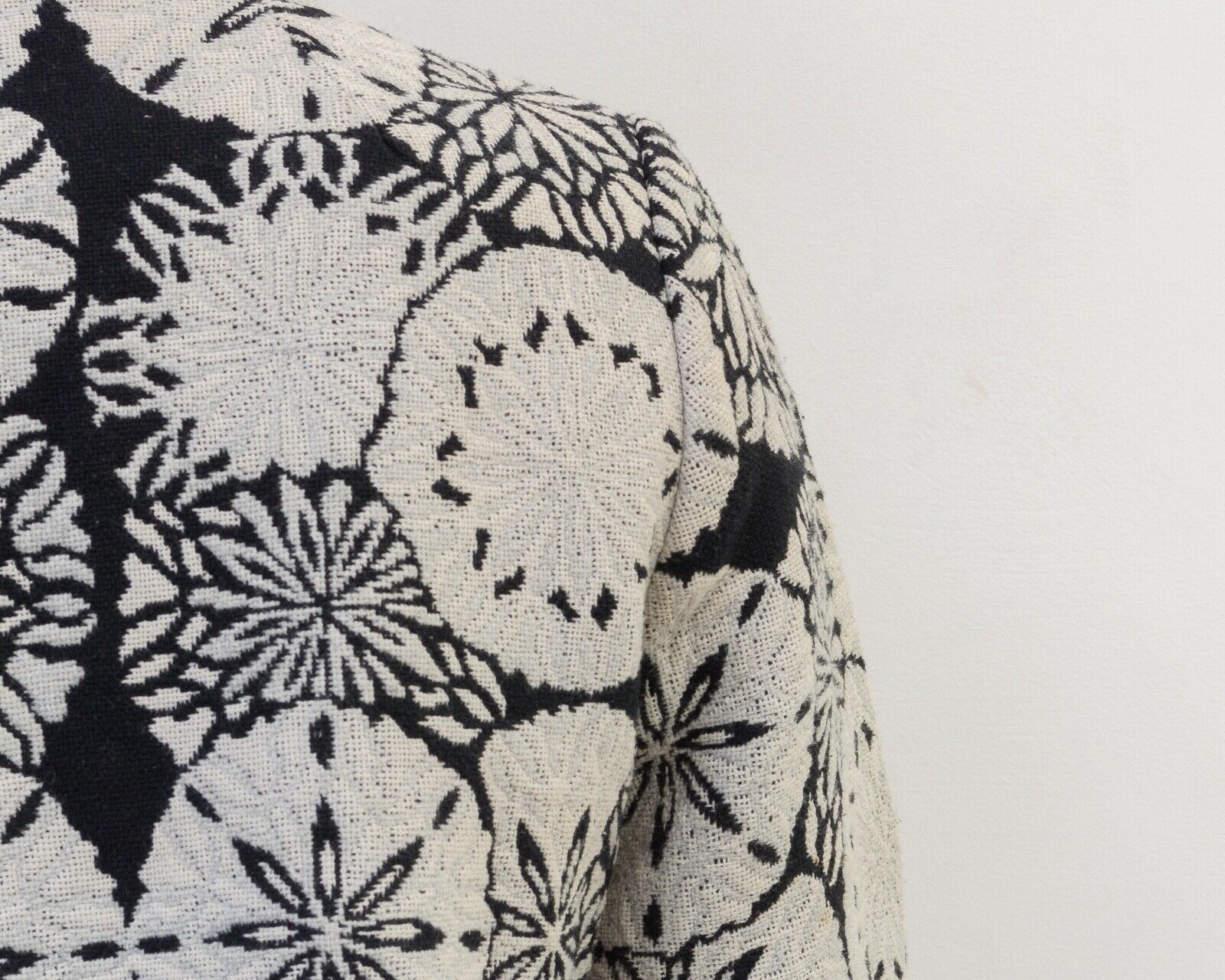 Vintage Cardigan Sweater Jacket Knitted Embroidered Cropped Size M / US 6-8 / IT 42-44 - 5 Thumbnail