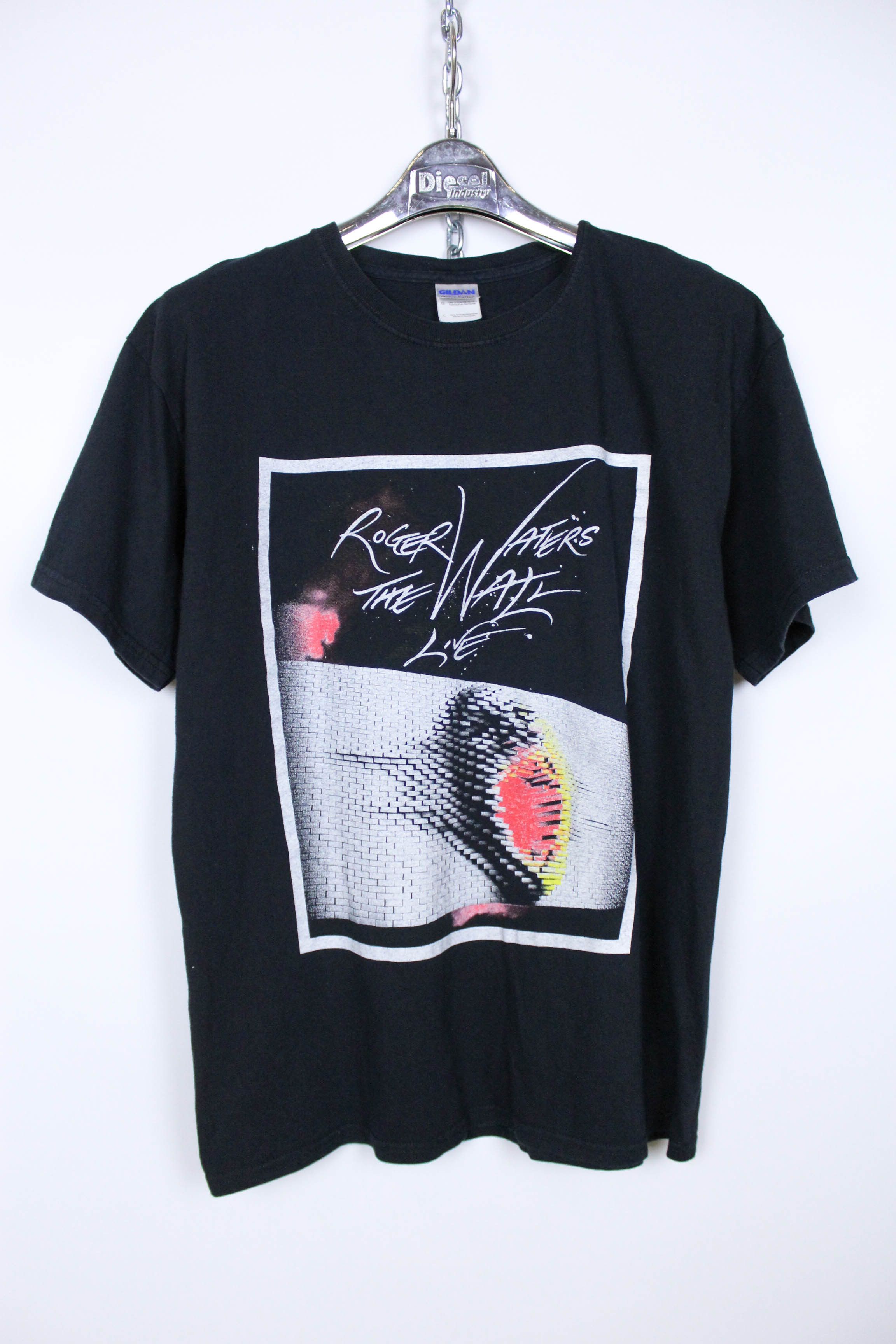 Band Tees Roger Waters The Wall Live 2011 Rock Band Tour T-shirt Tee Size US L / EU 52-54 / 3 - 1 Thumbnail