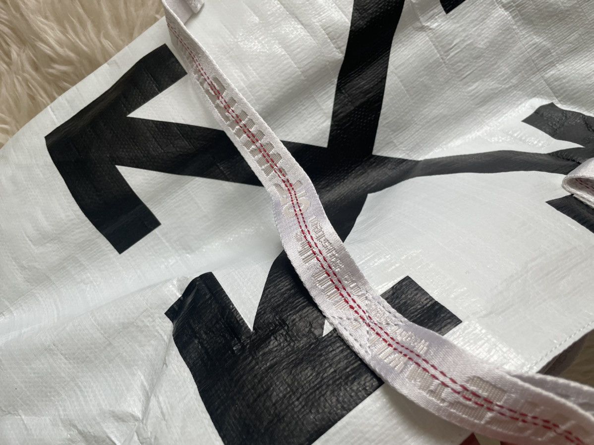 Off-White Brand NEW XL Super Limited Edition Runway Logo Tote Bag Size ONE SIZE - 25 Thumbnail