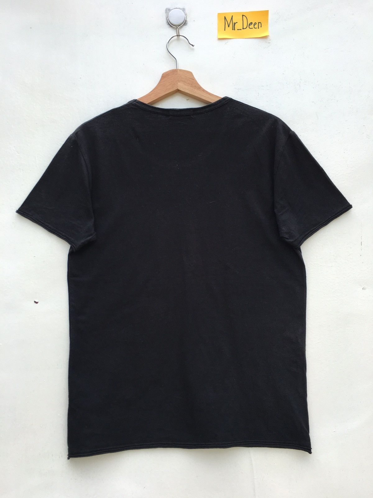 Burberry Vintage Burberry Big Logo Tshirt Size US M / EU 48-50 / 2 - 15 Thumbnail