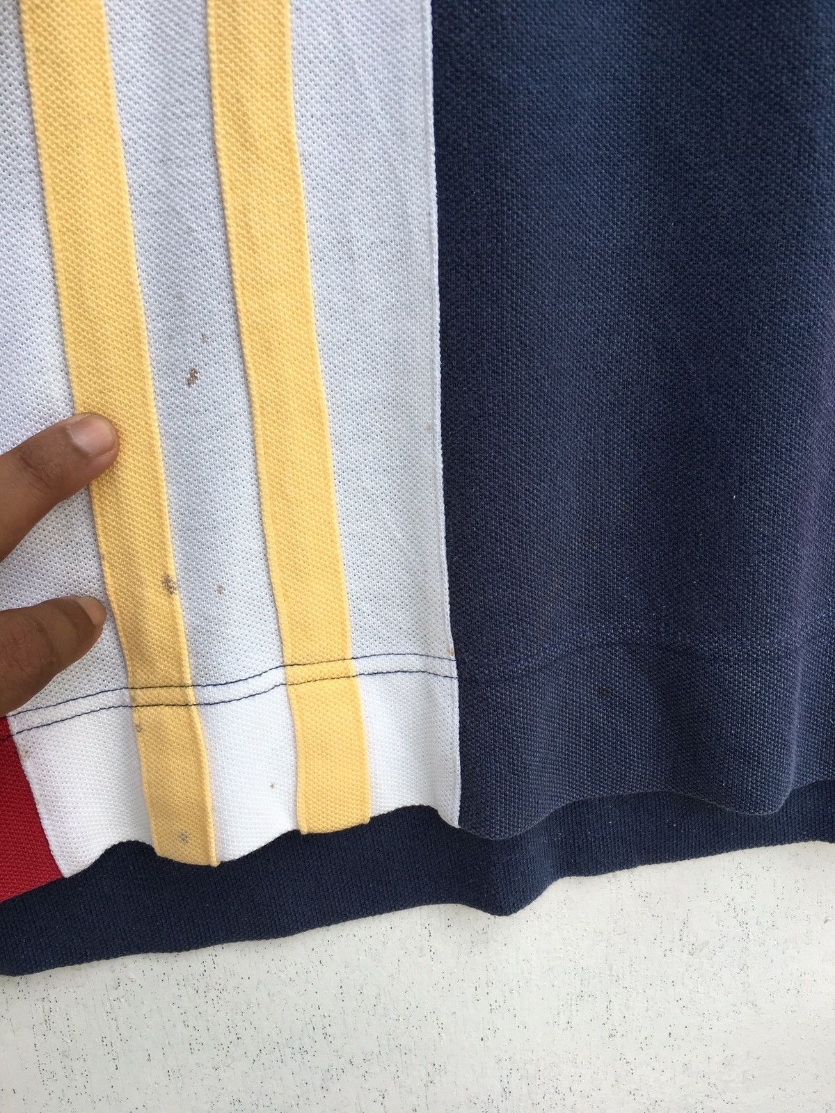 Tommy Hilfiger Vintage Tommy Hilfiger Polo Shirt Size US L / EU 52-54 / 3 - 10 Thumbnail