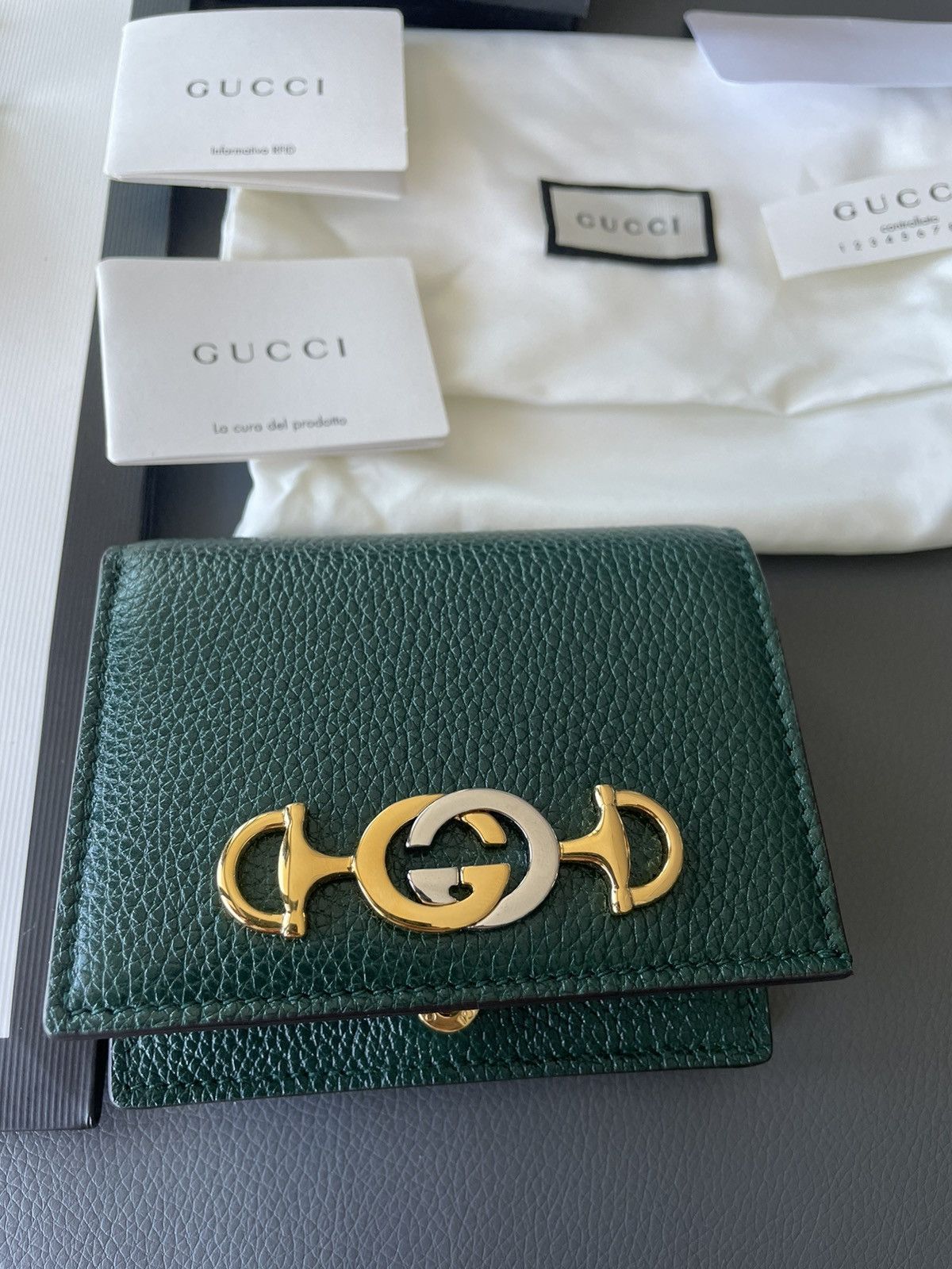 Runway LimitedEdition Brand New GG Logo Leather Chain Wallet