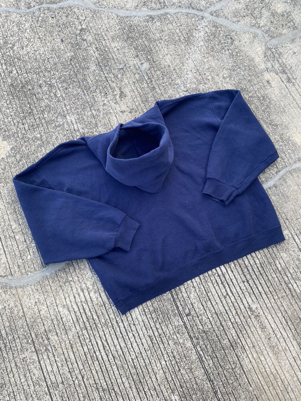Russell Athletic × Vintage Vintage Boxy Russell Athletic Hoodie Navy Size US XL / EU 56 / 4 - 8 Thumbnail