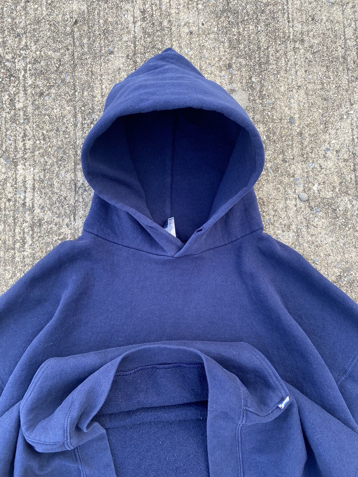 Russell Athletic × Vintage Vintage Boxy Russell Athletic Hoodie Navy Size US XL / EU 56 / 4 - 6 Thumbnail