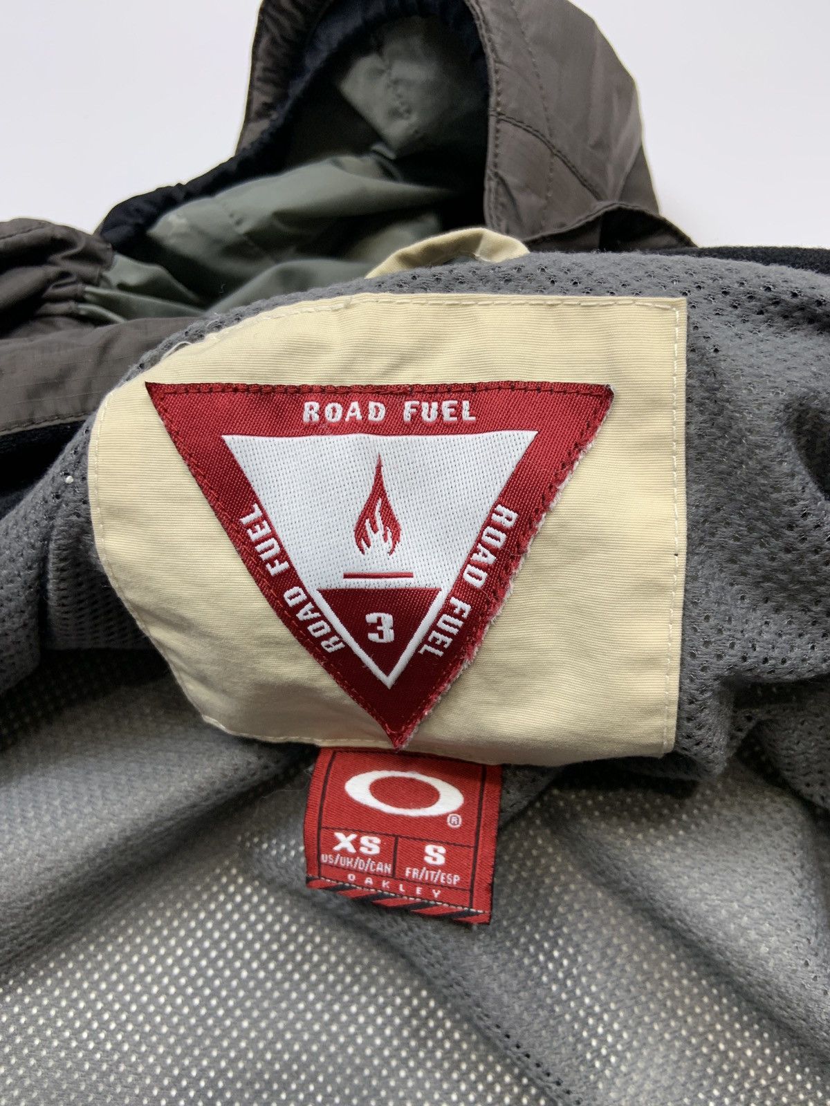 Oakley vintage Road Fuel 3 ski jacket