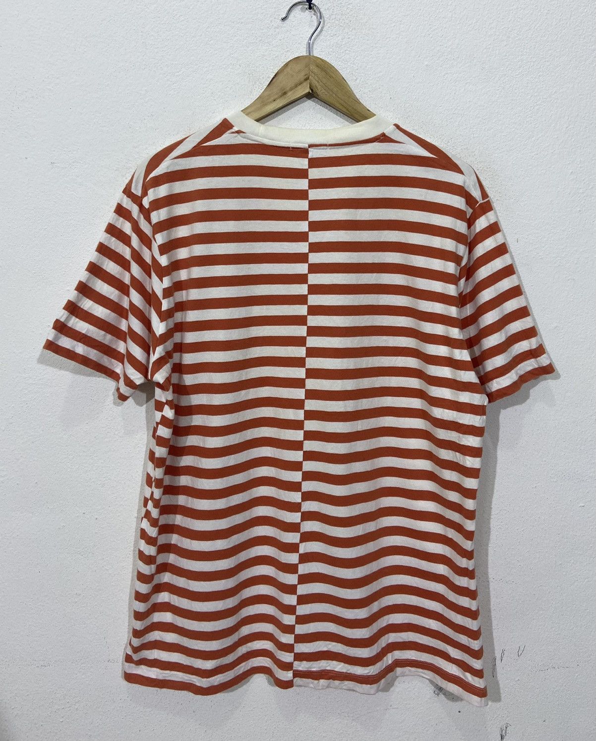 JW Anderson × Uniqlo J.W Anderson Uniqlo Stripe Tshirt Size US L / EU 52-54 / 3 - 6 Thumbnail