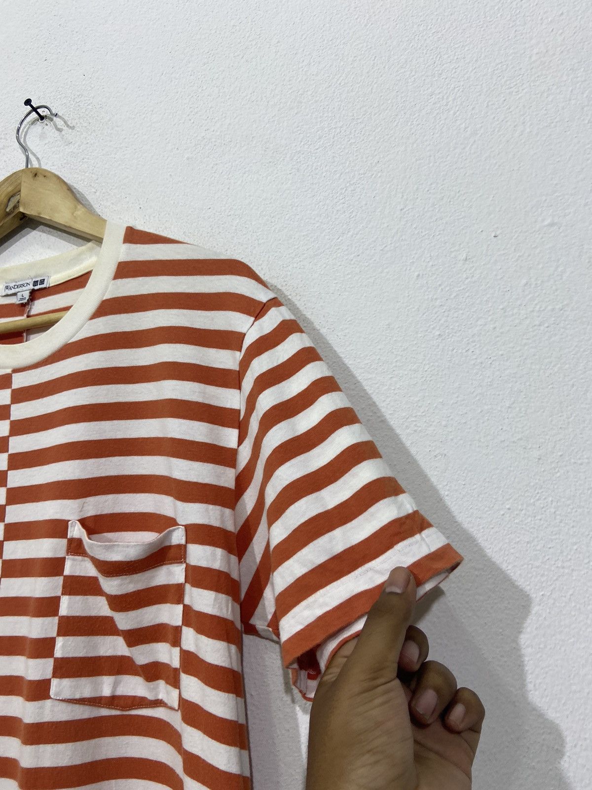 JW Anderson × Uniqlo J.W Anderson Uniqlo Stripe Tshirt Size US L / EU 52-54 / 3 - 3 Thumbnail