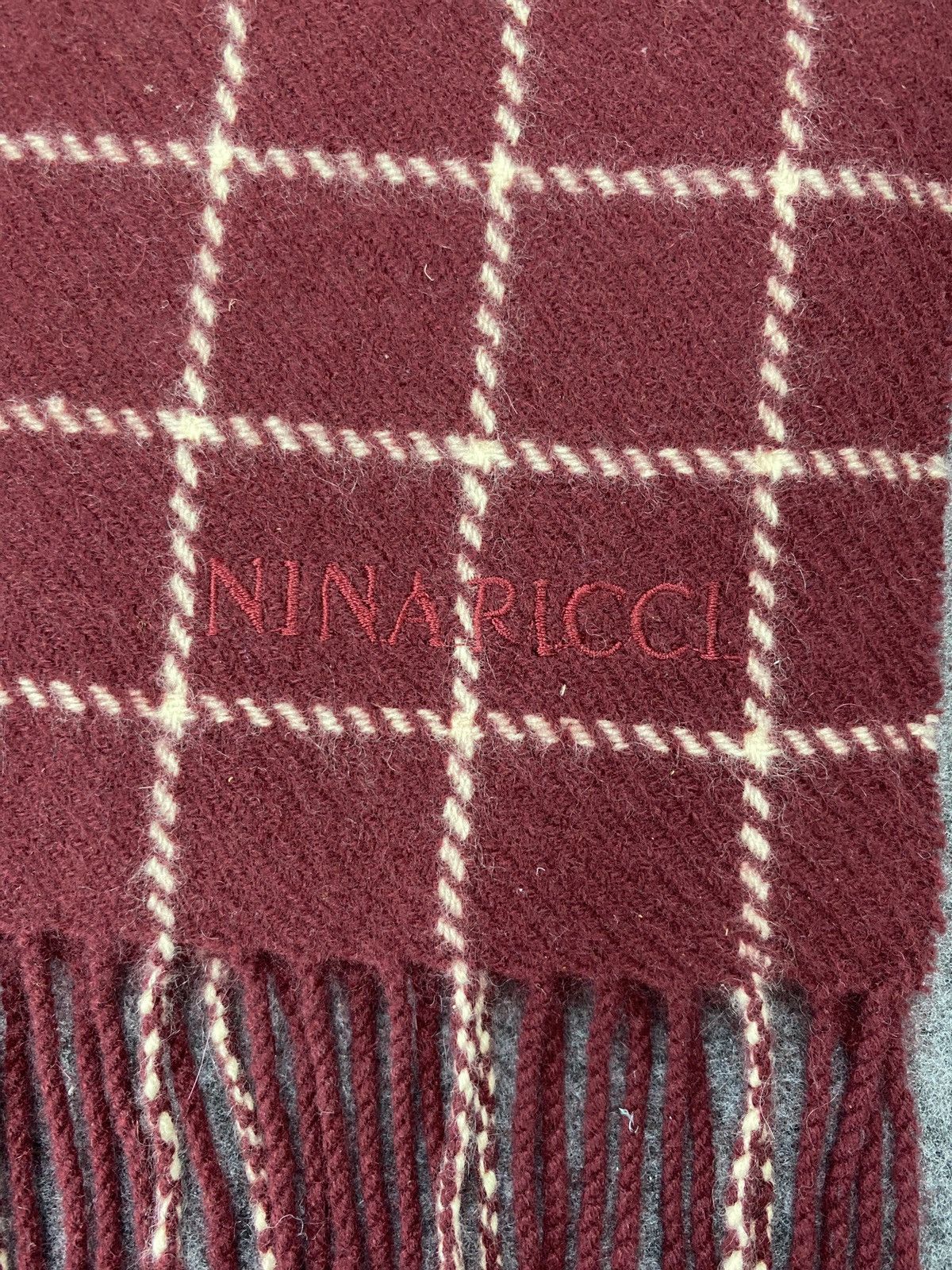 Designer NINA RICCI Scarf/Muffler -T045 Size ONE SIZE - 4 Thumbnail